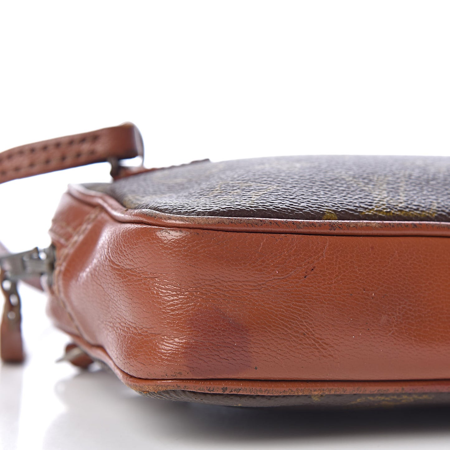 Monogram Pochette