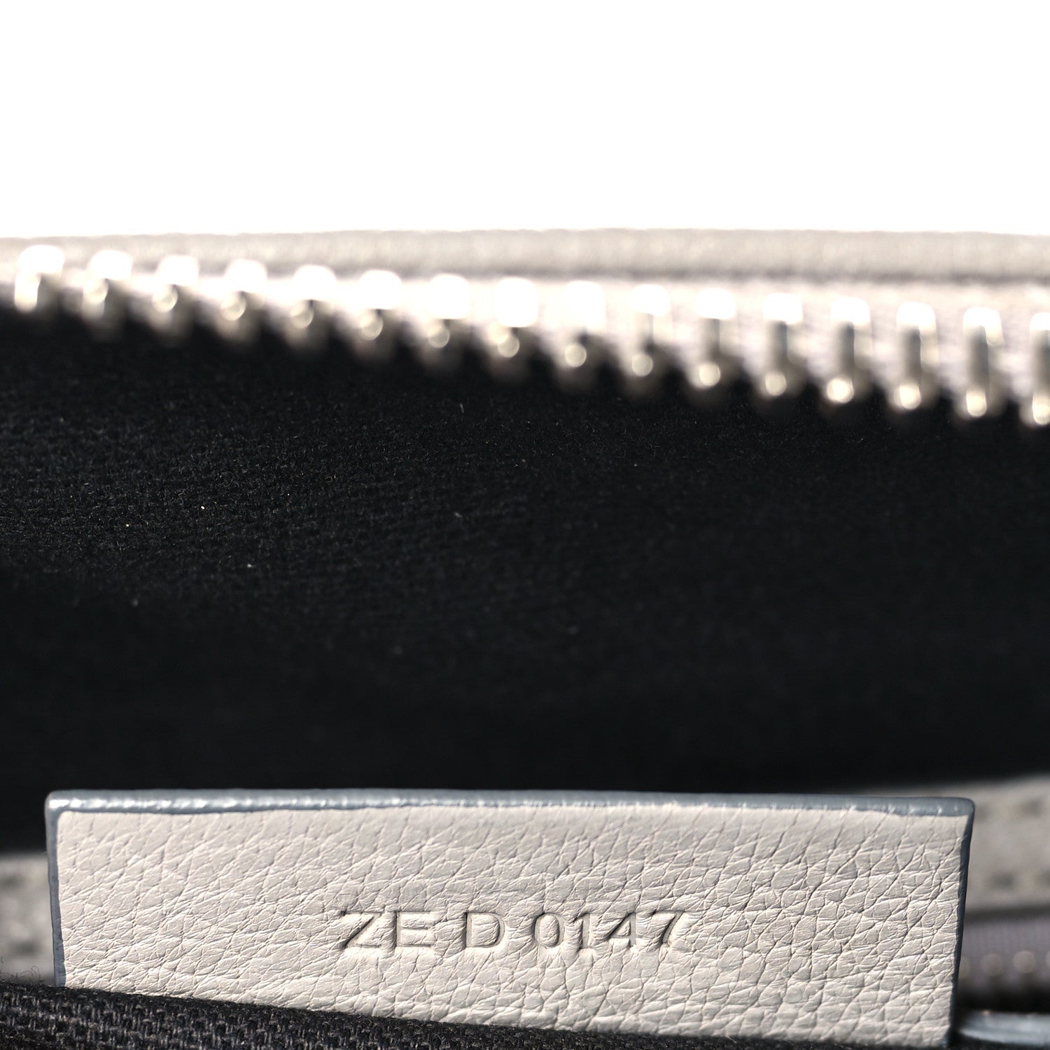 Givenchy Sugar Goatskin Medium Antigona Pearl Grey 7 of 19