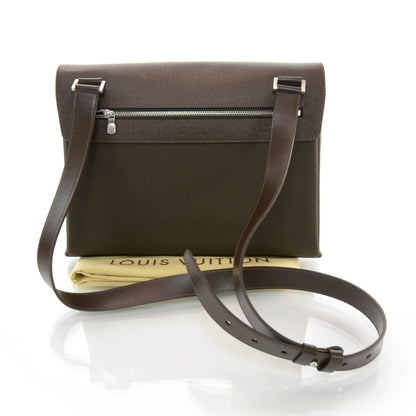 Louis Vuitton Taiga Saratov GM Grizzli 3 of 8