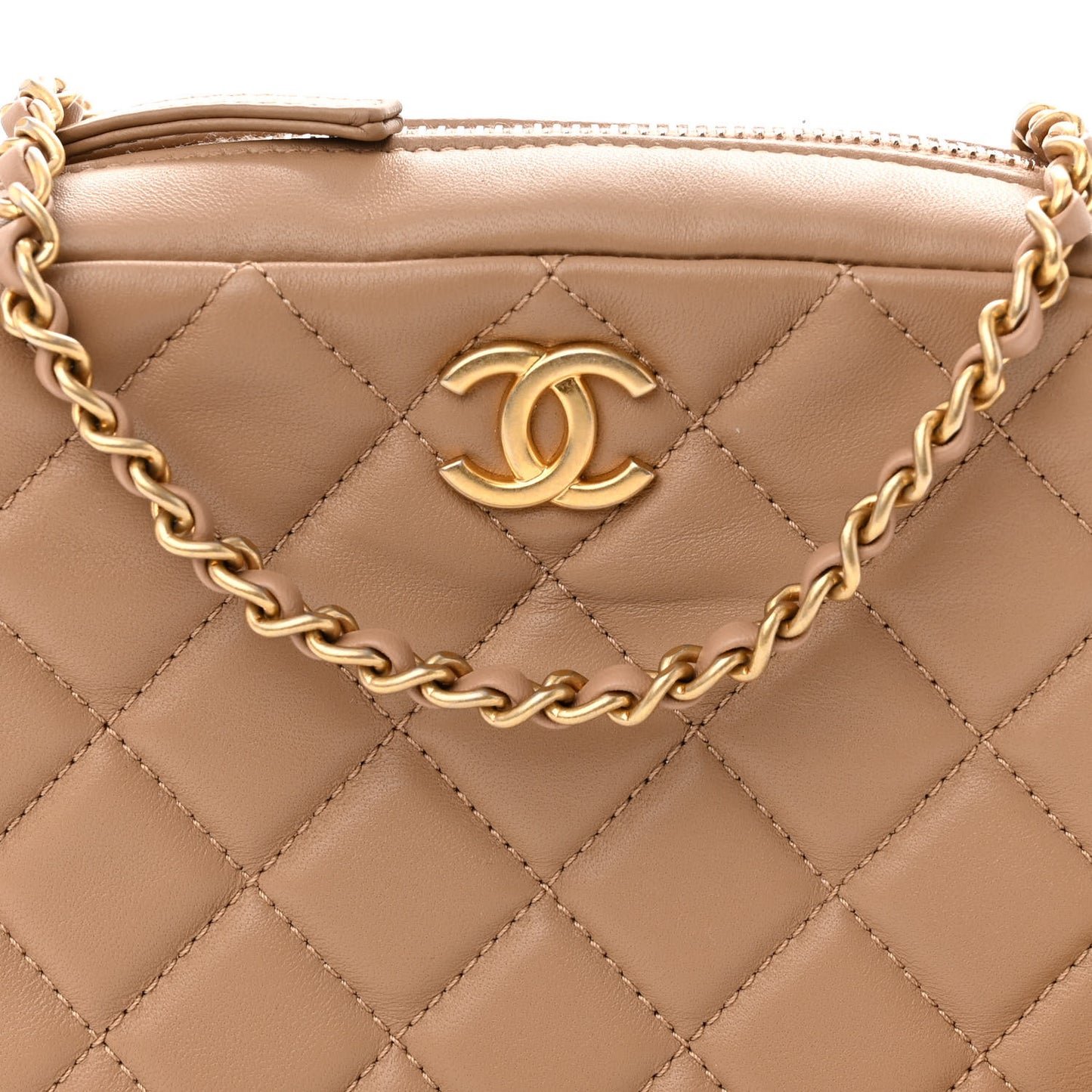 Lambskin Quilted CC Pearl Crush Camera Case Beige