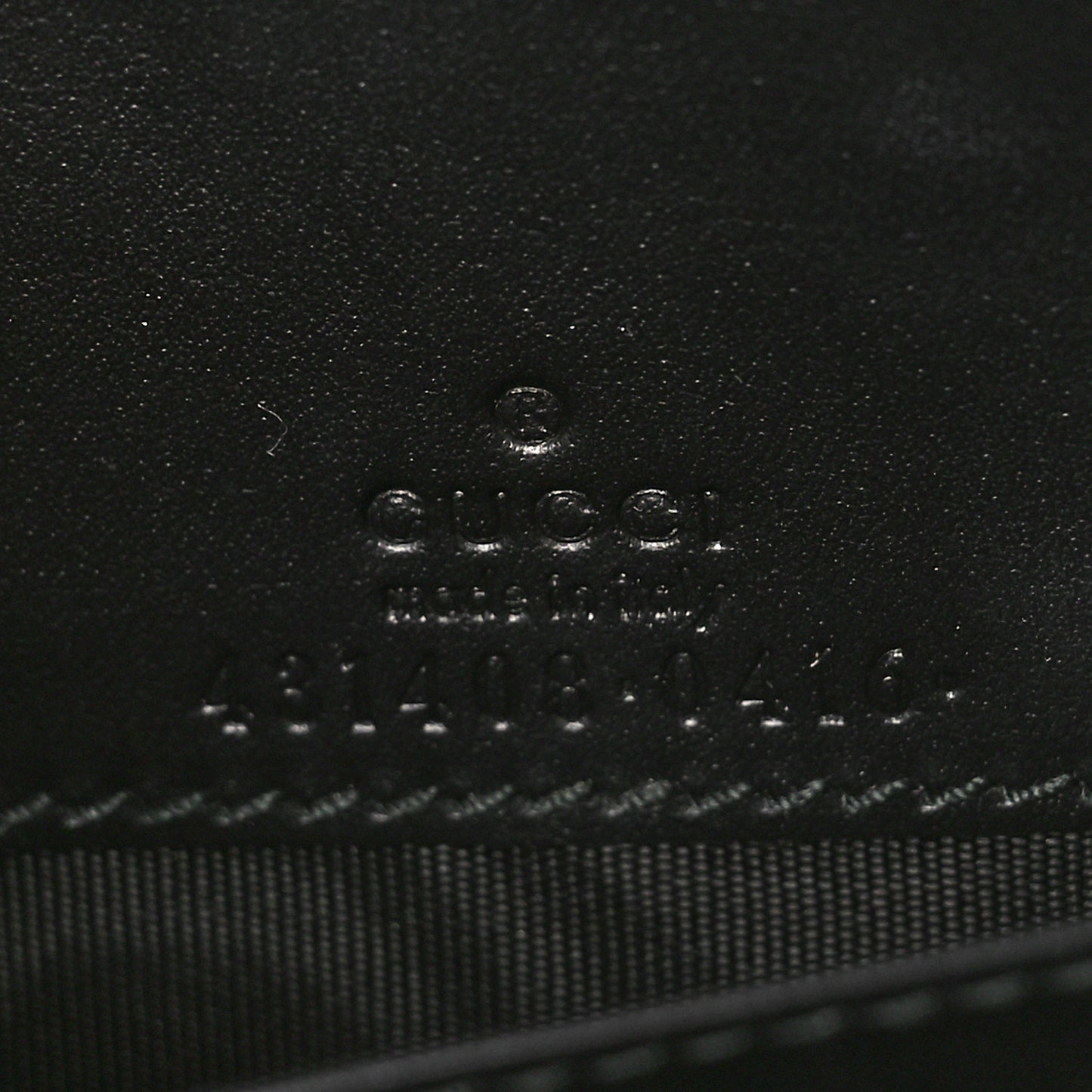 Guccissima Signature Bowy Chain Wallet Black