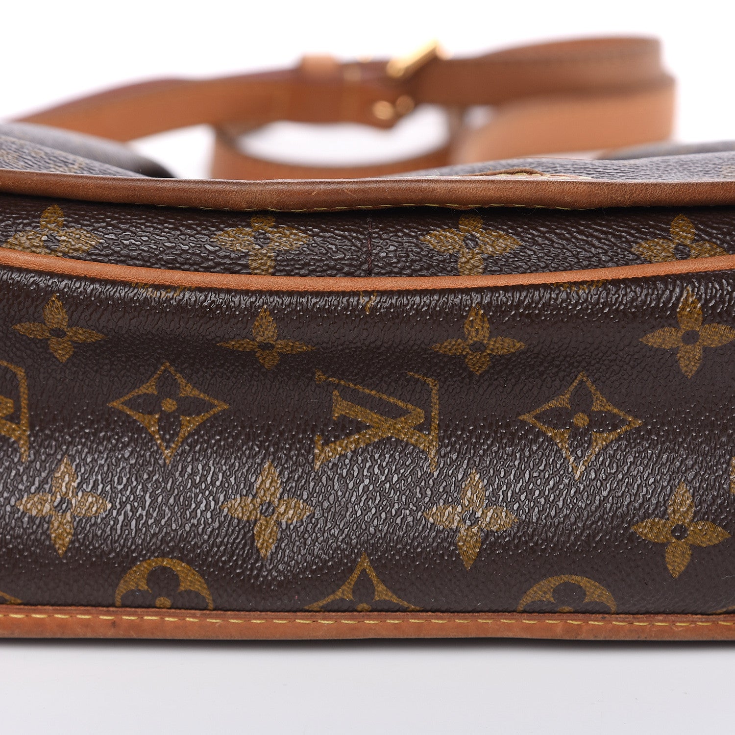 Louis Vuitton Monogram Menilmontant PM 8 of 18