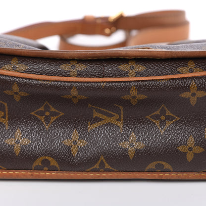 Louis Vuitton Monogram Menilmontant PM 8 of 18