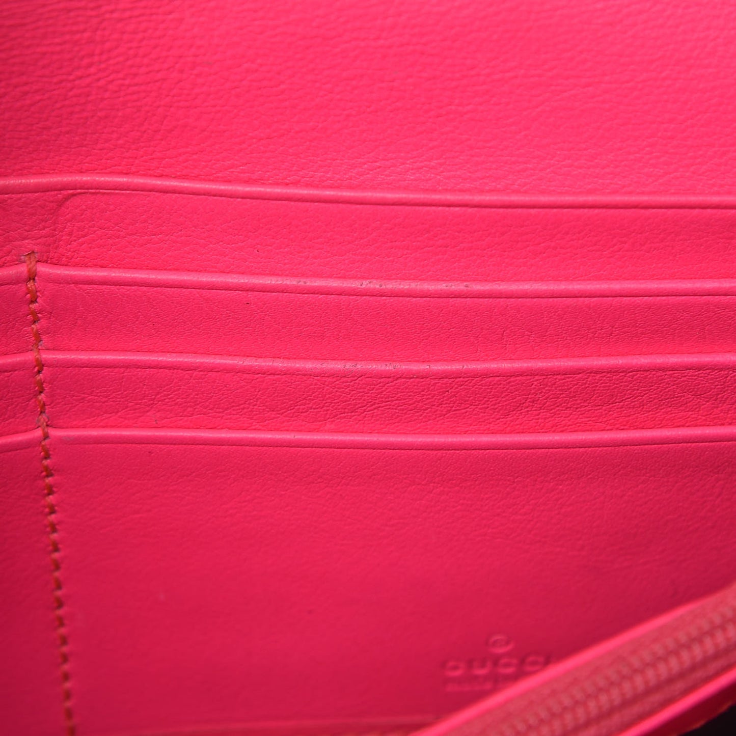 GG Supreme Monogram Continental Heart Wallet Fluorescent Fuchsia