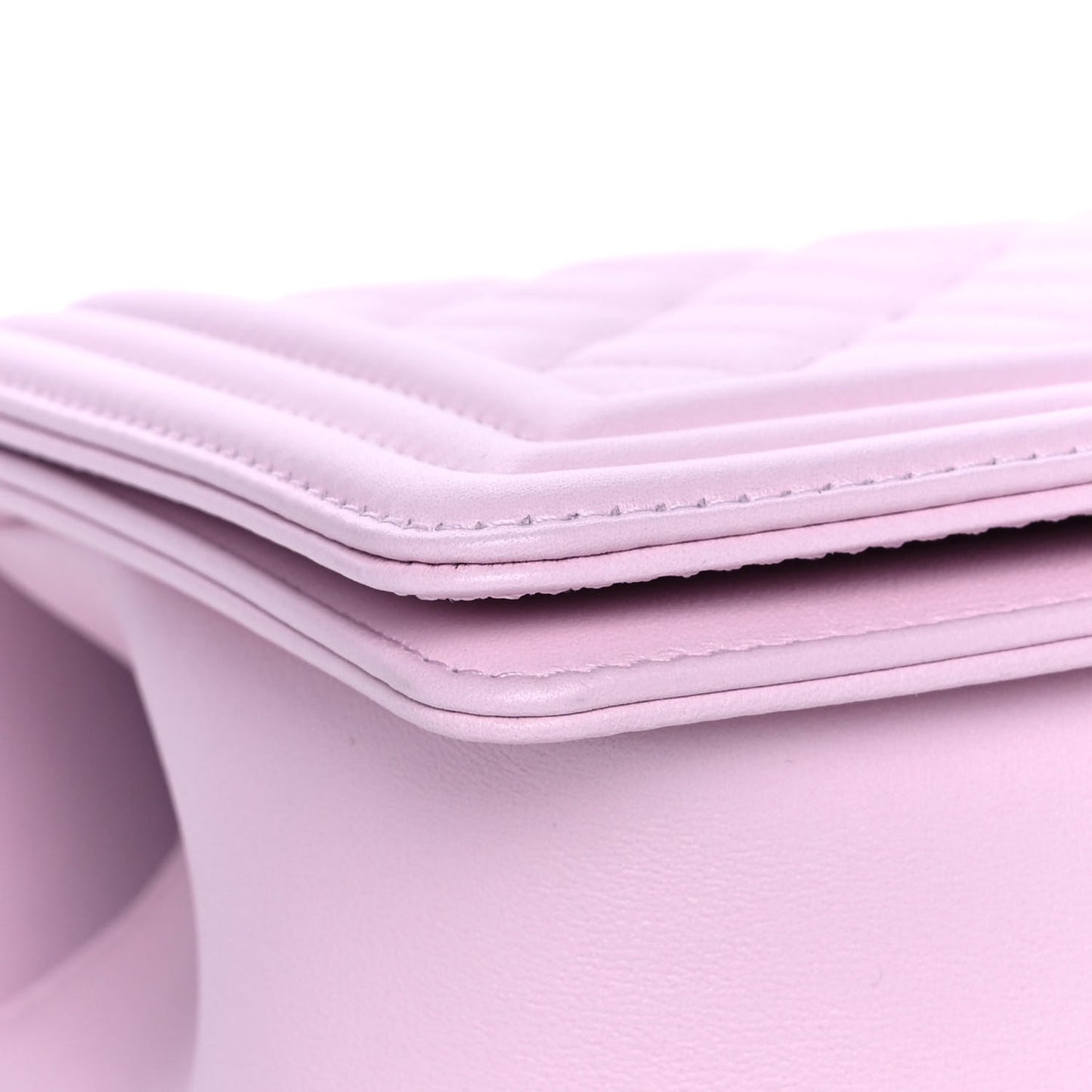 Lambskin Quilted Medium Boy Flap Light Pink