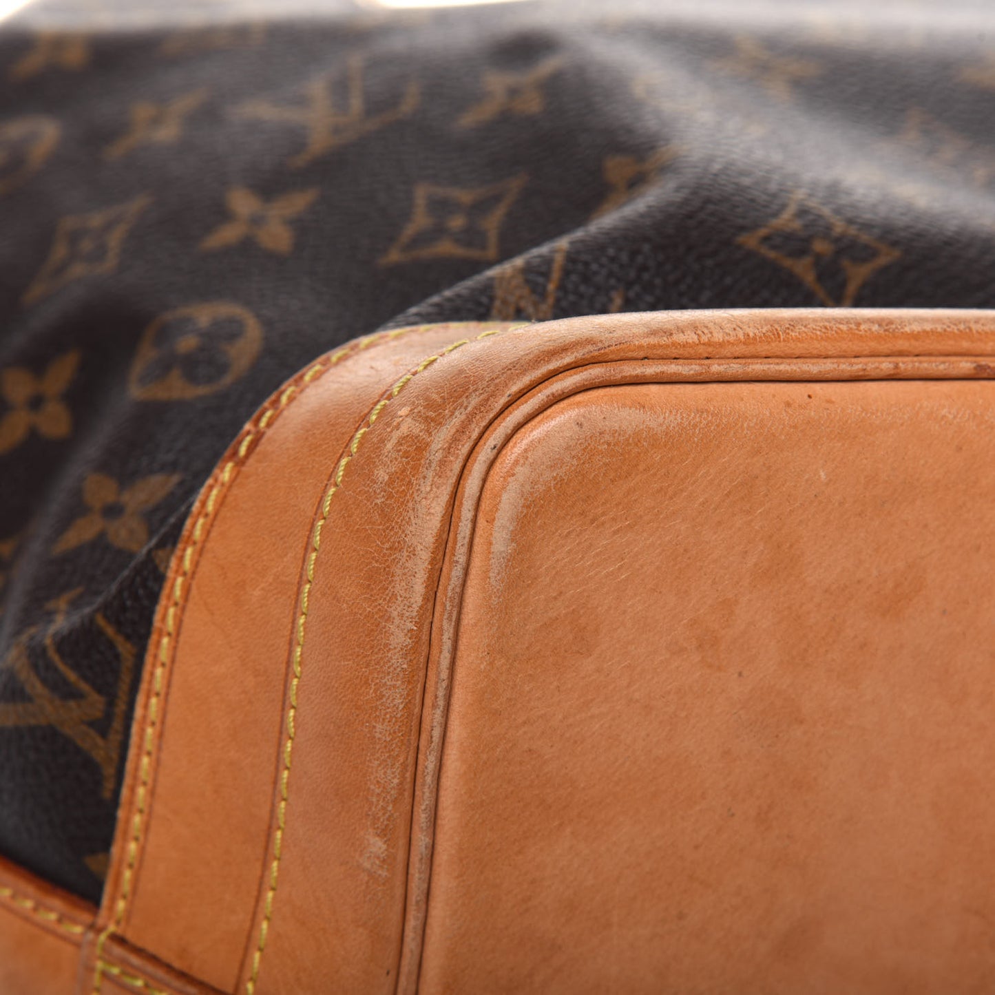 Monogram Noe