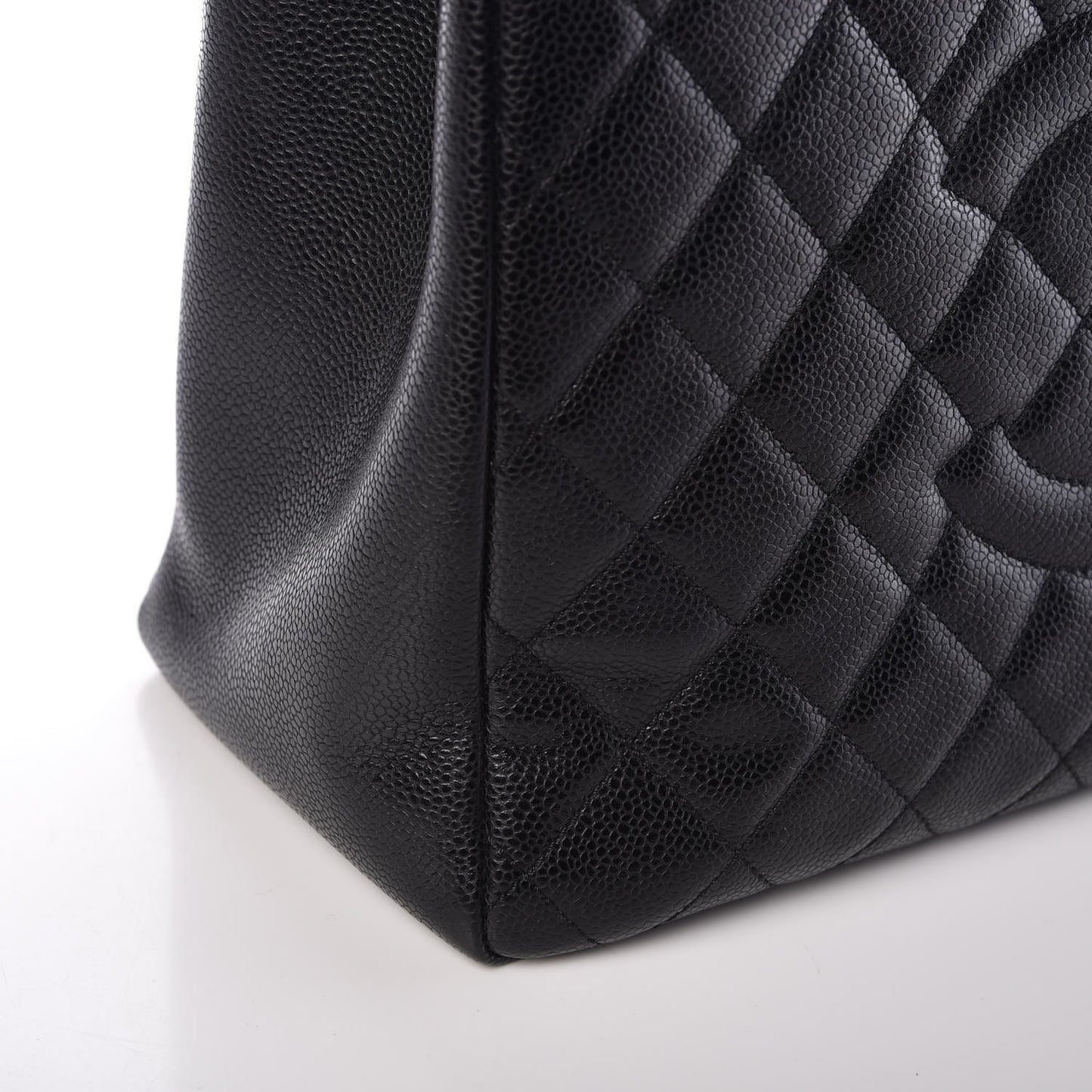 Caviar Quilted Grand Shopping Tote GST Black