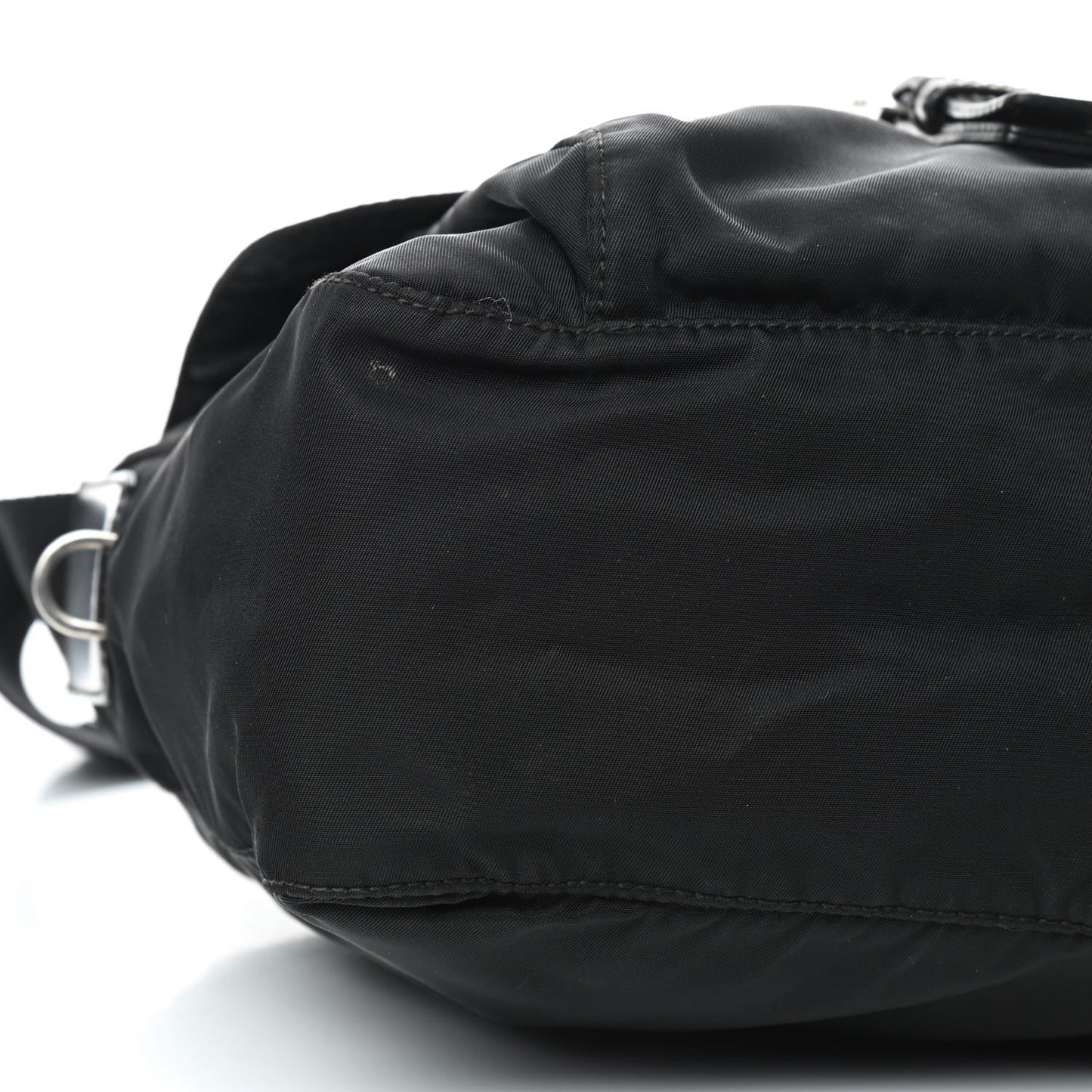 Nylon Vela Messenger Black