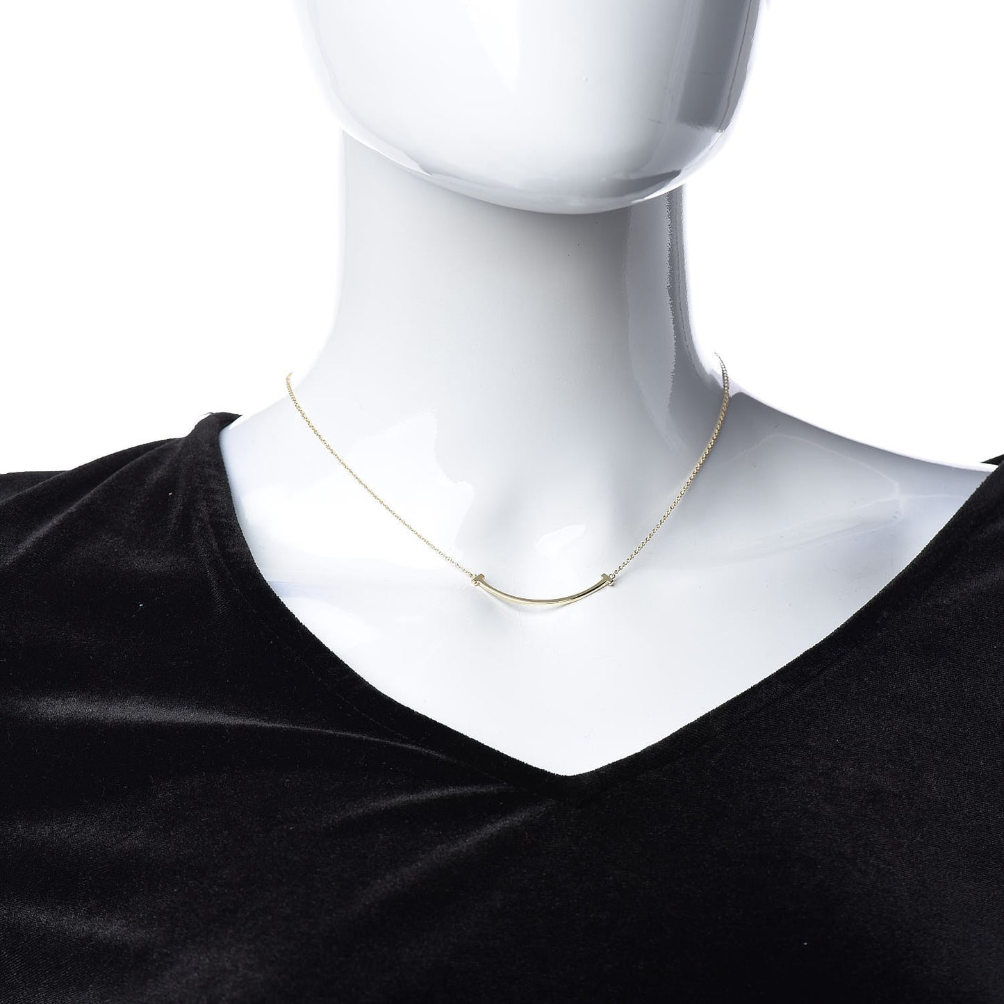 18K Yellow Gold Small T Smile Pendant Necklace