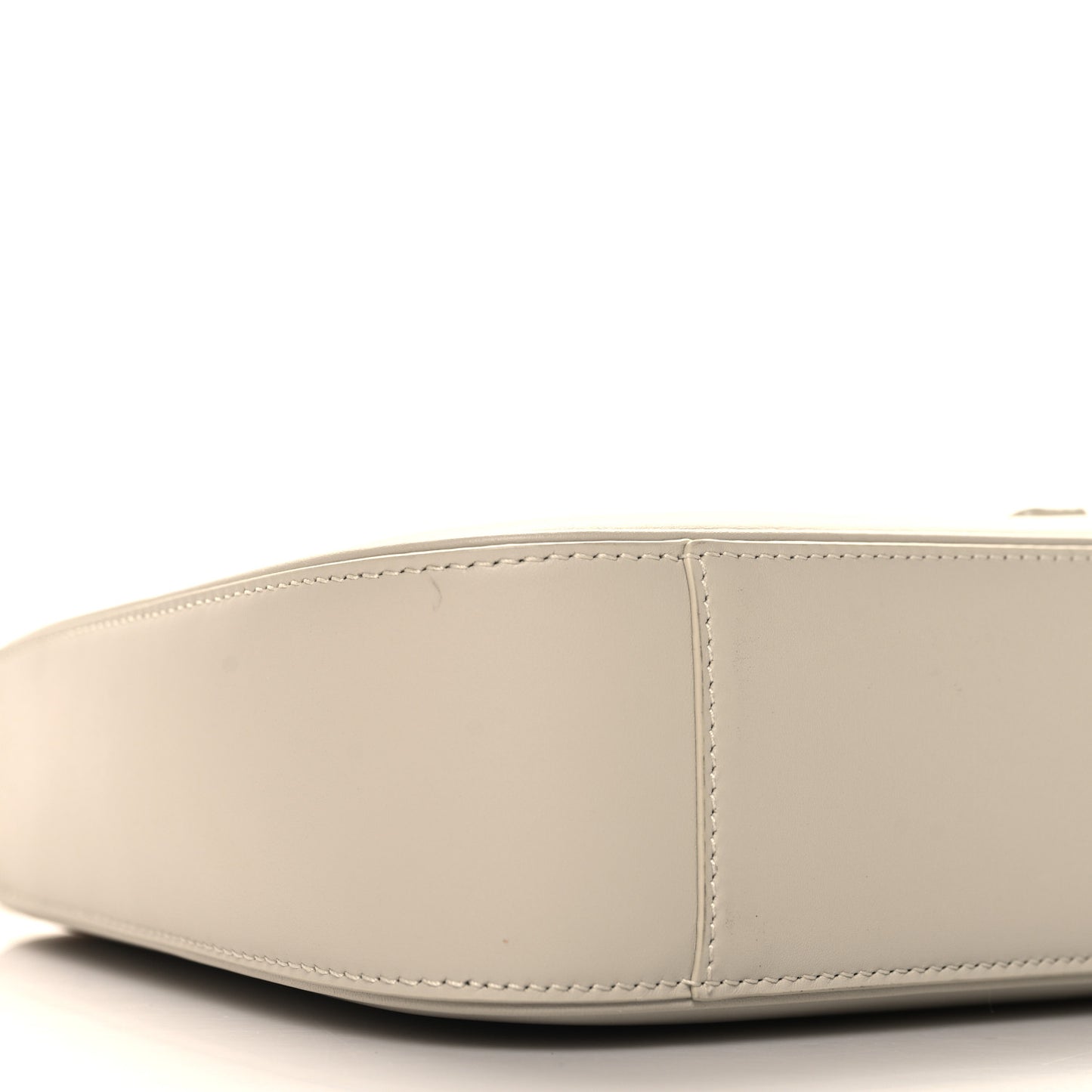 Smooth Calfskin Le 5 A 7 Hobo Crema Soft