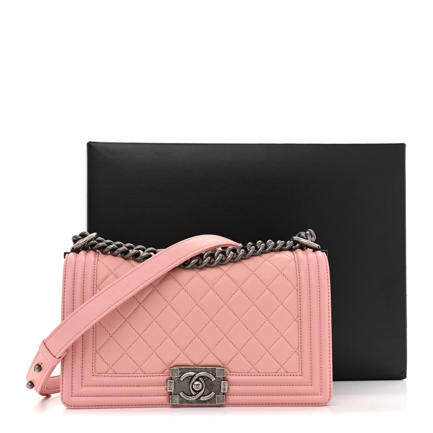 Lambskin Quilted Medium Boy Flap Light Pink