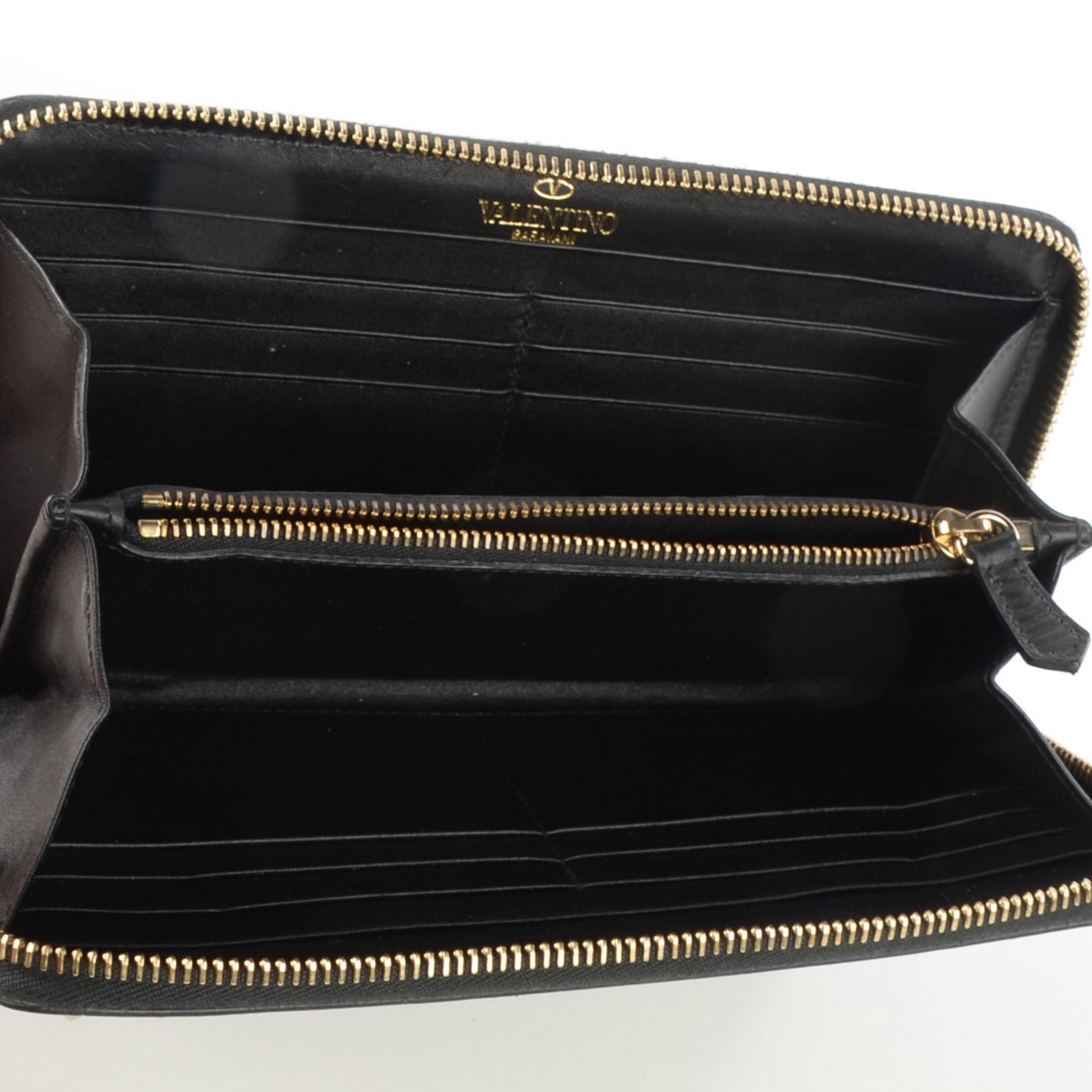 Calfskin Rockstud Zip Around Wallet Black