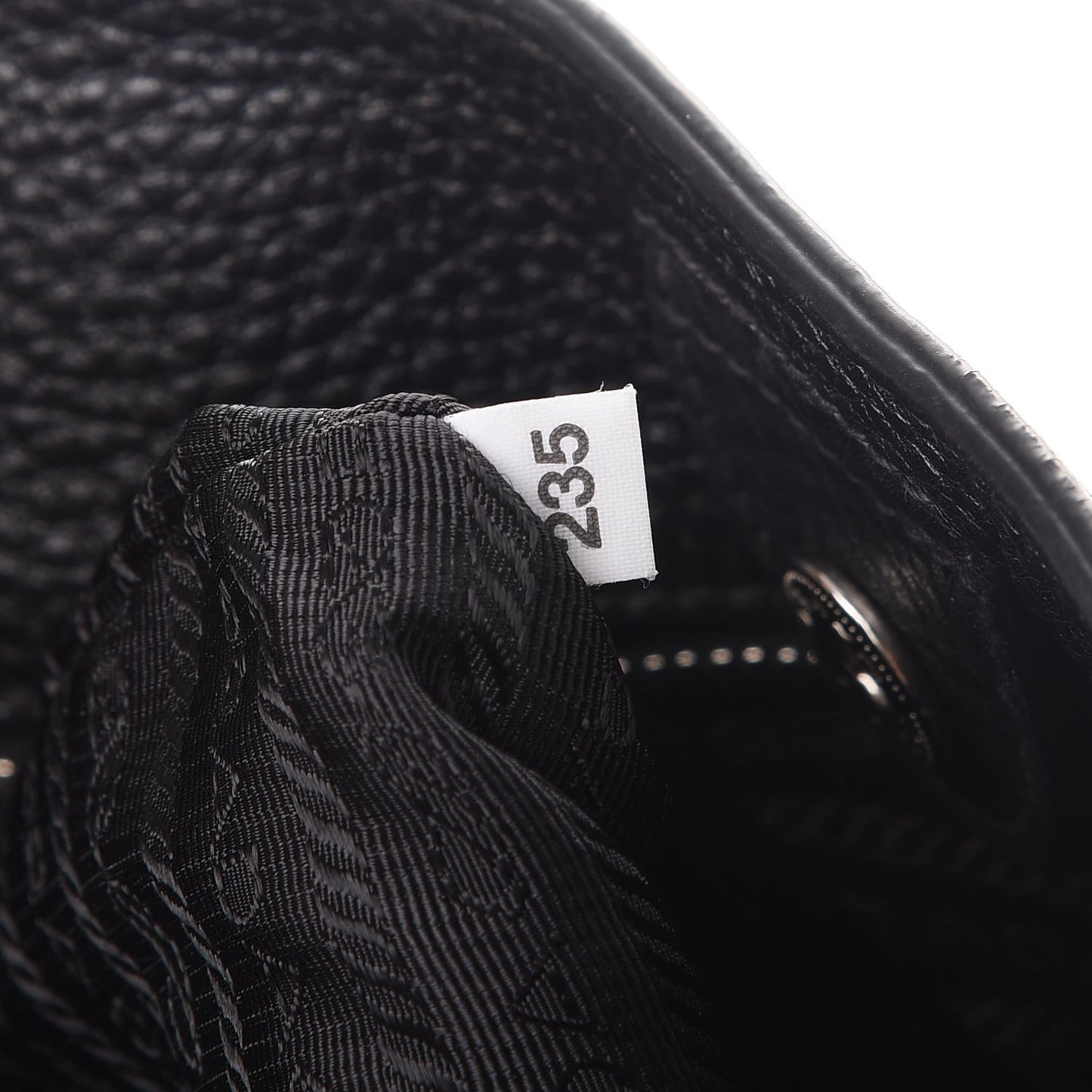 Vitello Daino Side Pocket Tote Nero Black