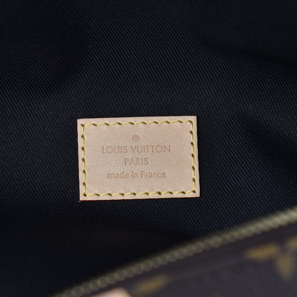 Louis Vuitton Monogram Bumbag 6 of 8