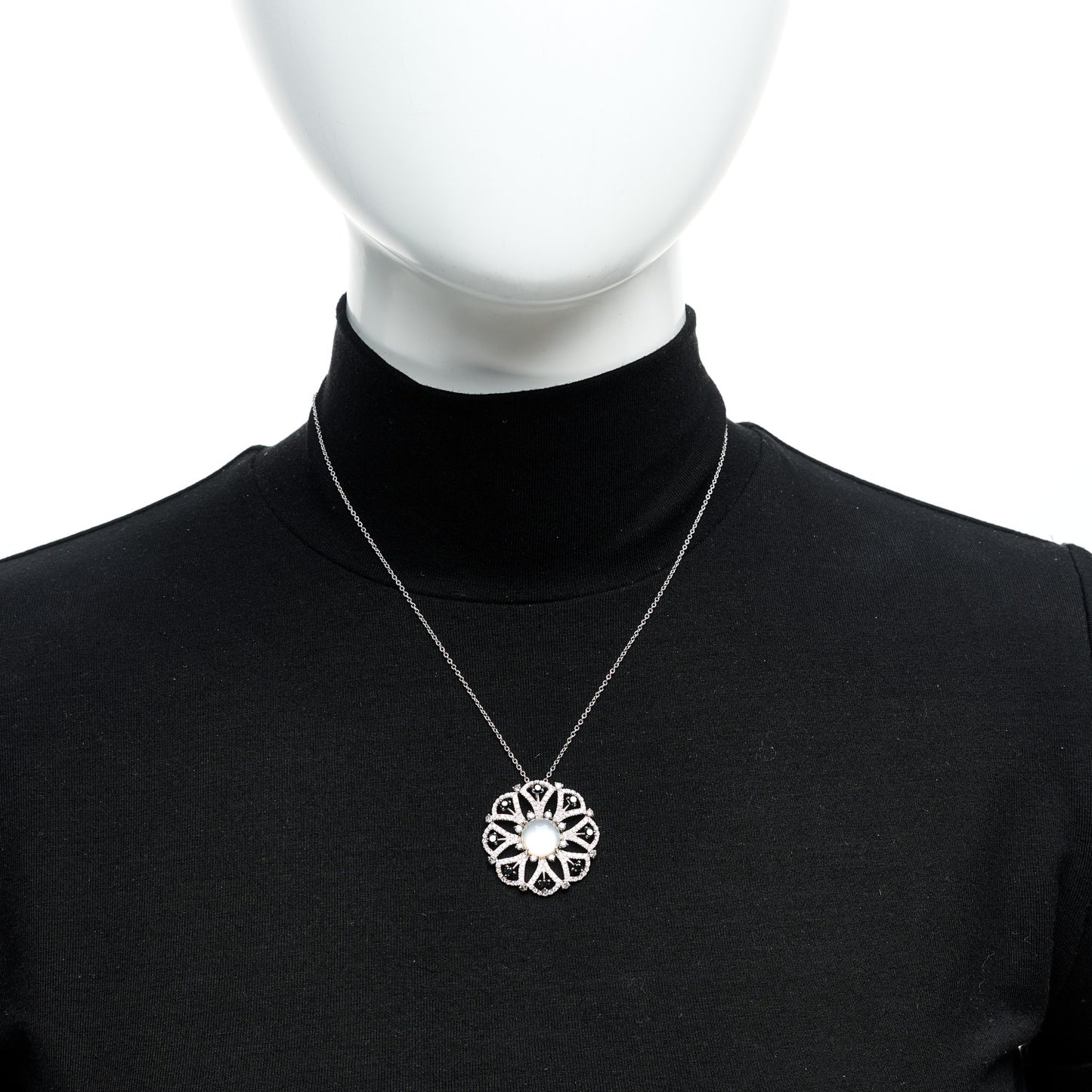 18K White Gold Diamond Mother of Pearl Quartz Margherita Pendant Necklace