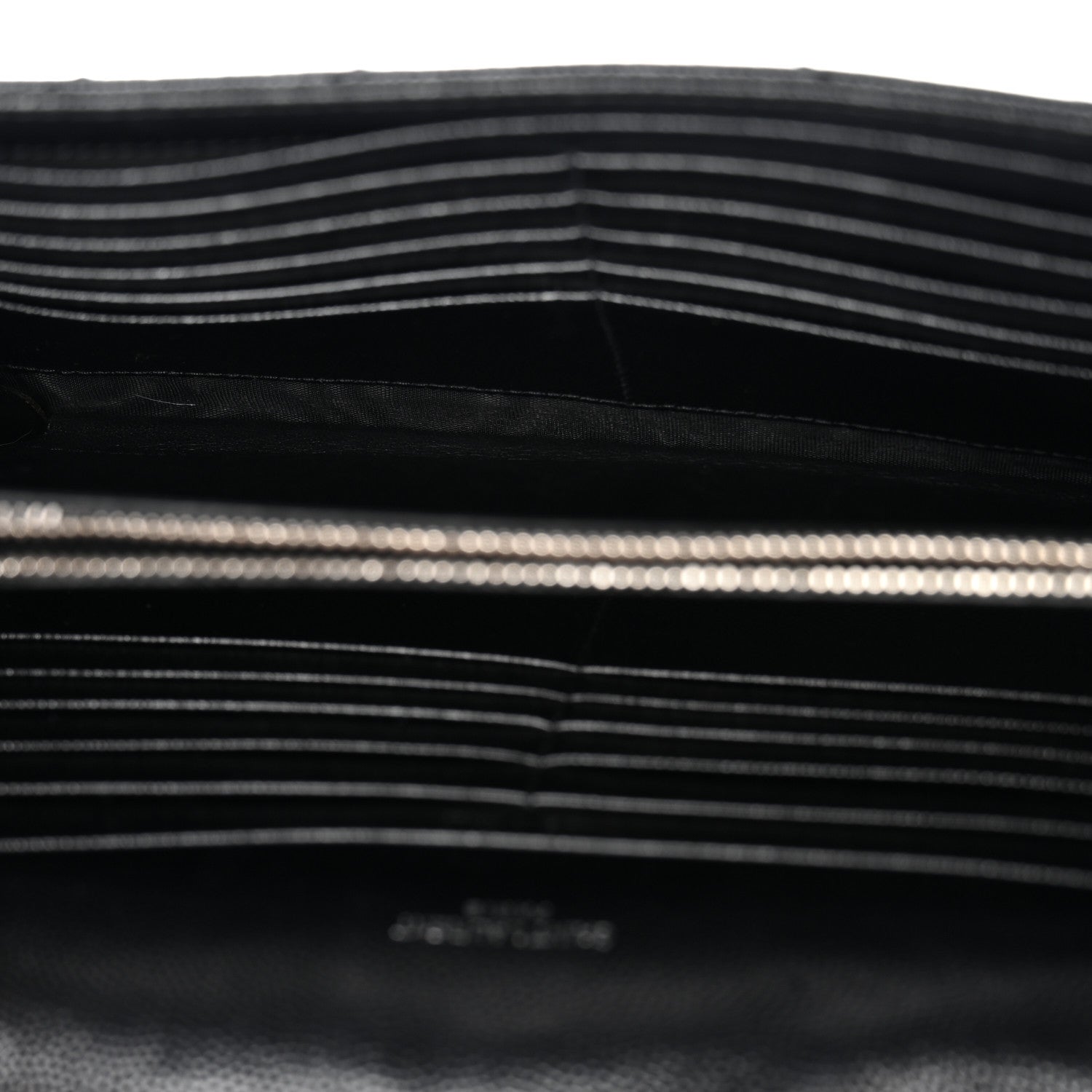 Saint Laurent Grain De Poudre Matelasse Chevron Monogram Chain Wallet Black 5 of 11
