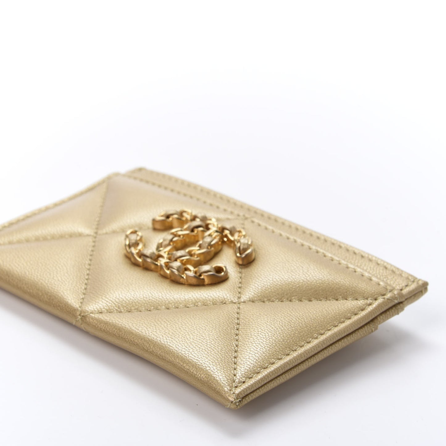 Metallic Goatskin Quilted Chanel 19 Card Holder Gold