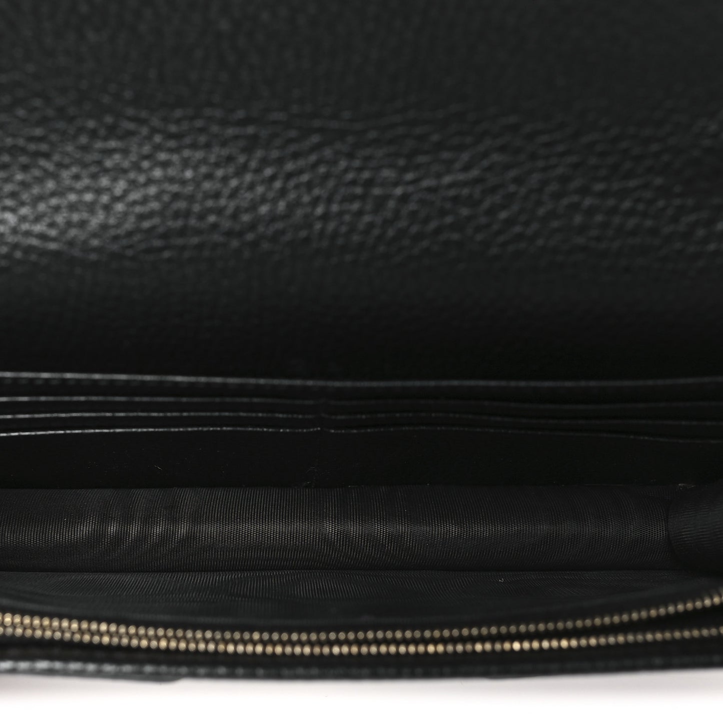 Pebbled Calfskin Soho Wallet On Chain Black