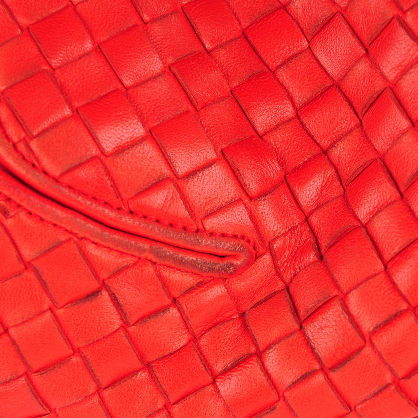 Nappa Intrecciato Ball Hobo Cardinal
