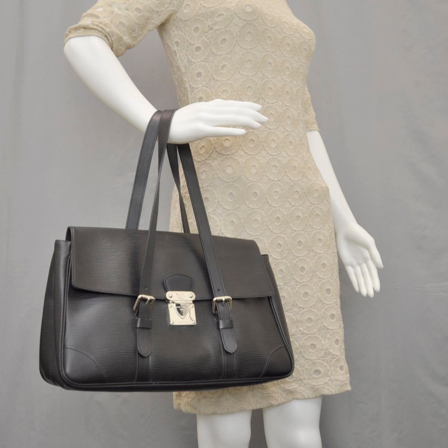 Louis Vuitton Epi Segur MM Black 2 of 10