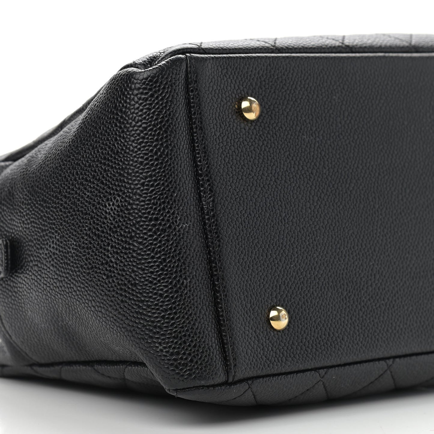 Caviar Quilted Petit Timeless Tote PTT Black