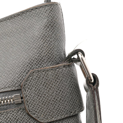 Louis Vuitton Taiga Sasha Messenger Glacier 16 of 17