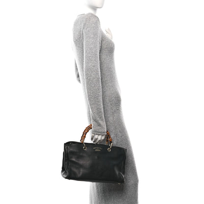 Gucci Pebbled Calfskin Medium Bamboo Shopper Tote Black 2 of 10