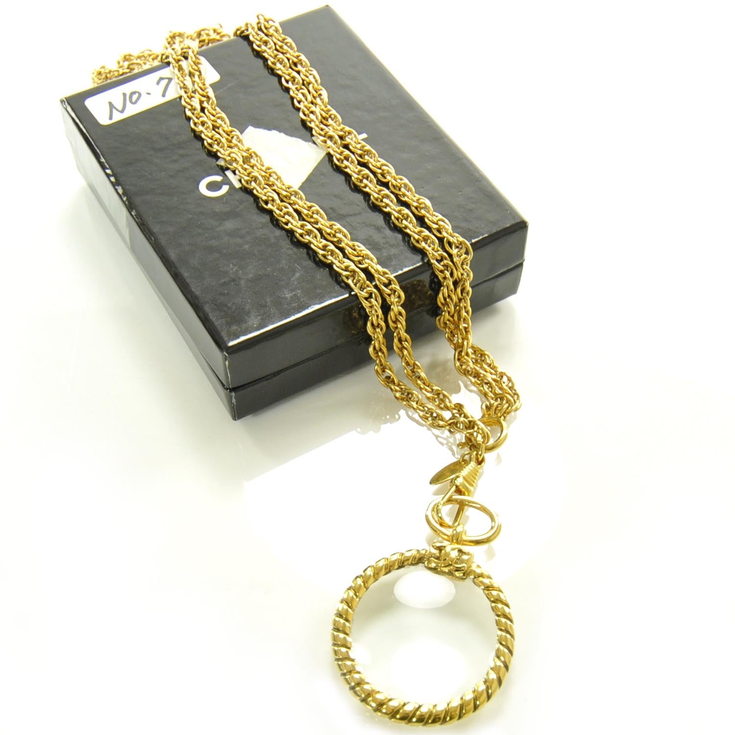 Chanel Loupe Magnifying Glass Necklace Gold 3 of 5