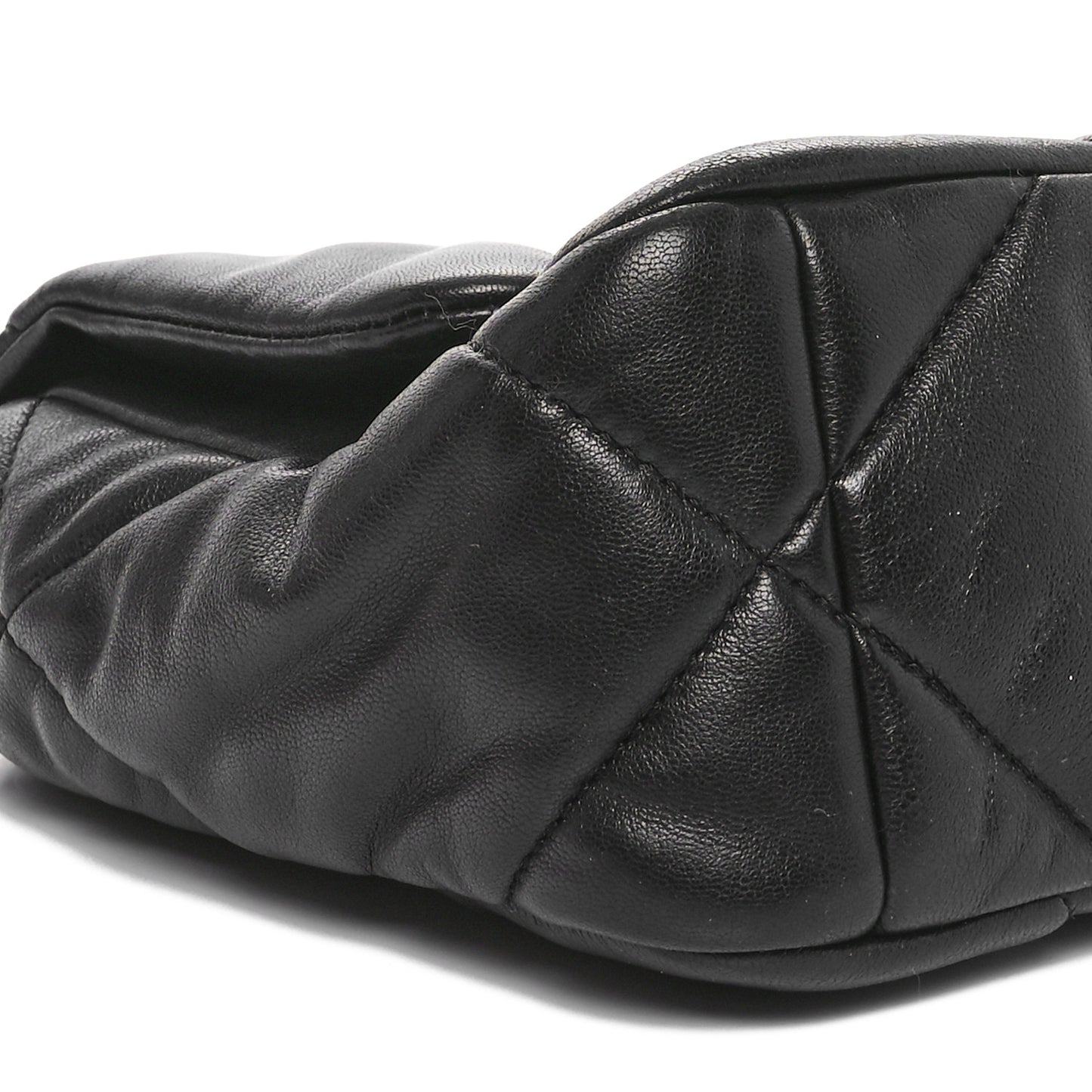Lambskin Quilted Medium Chanel 19 Flap Black