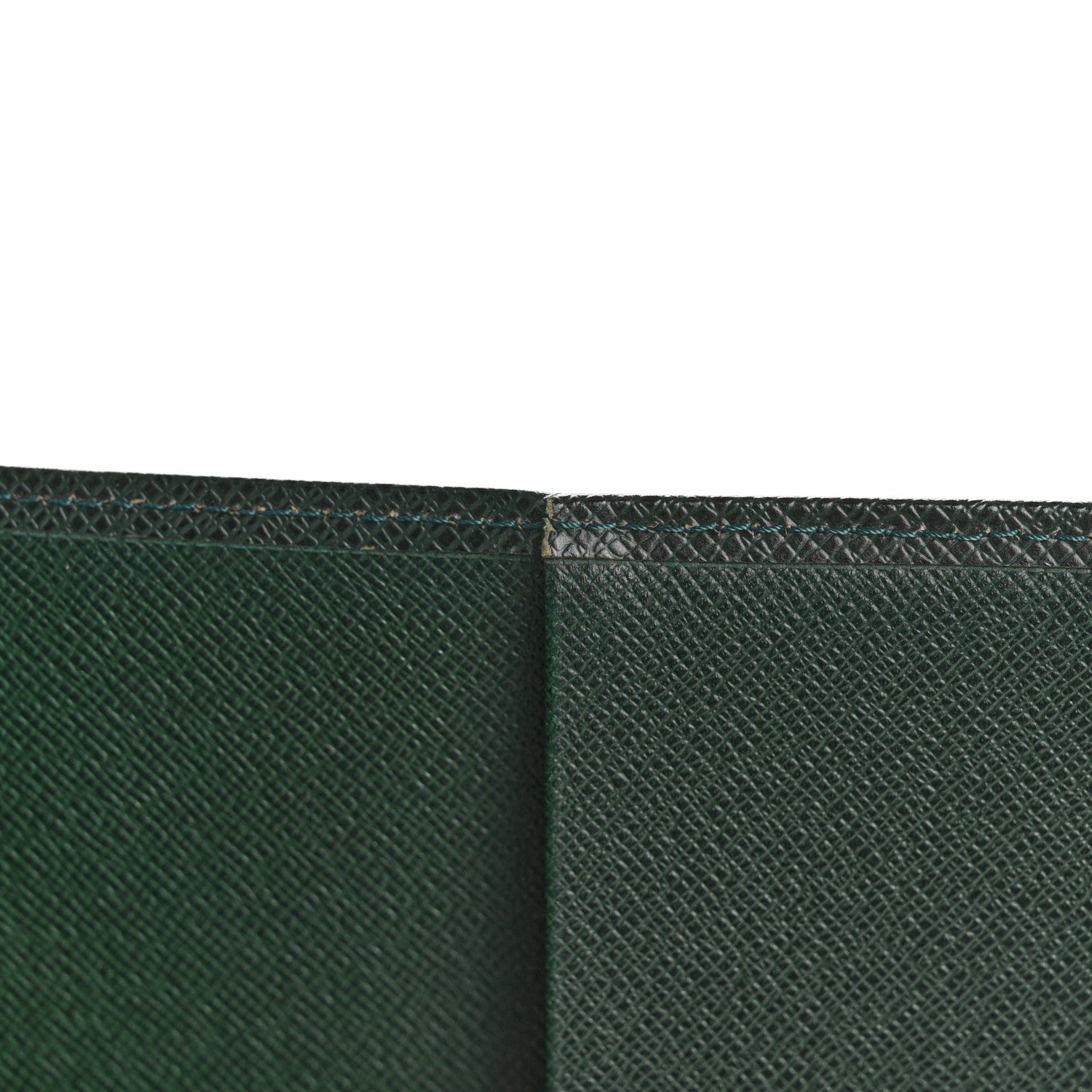 Louis Vuitton Taiga Desk Agenda Cover Epicea 9 of 11