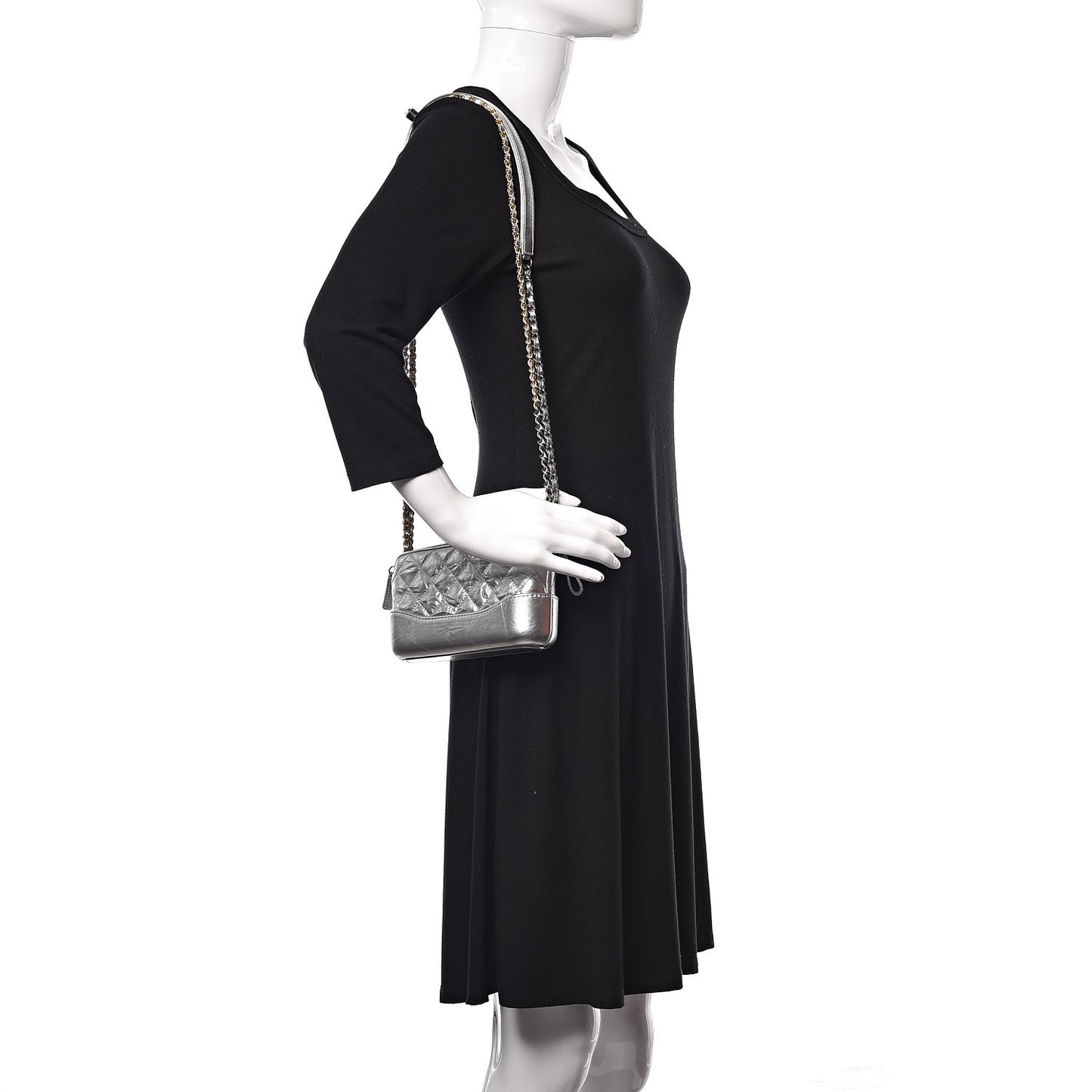 Metallic Lambskin Calfskin Quilted Small Gabrielle Clutch With Chain Silver