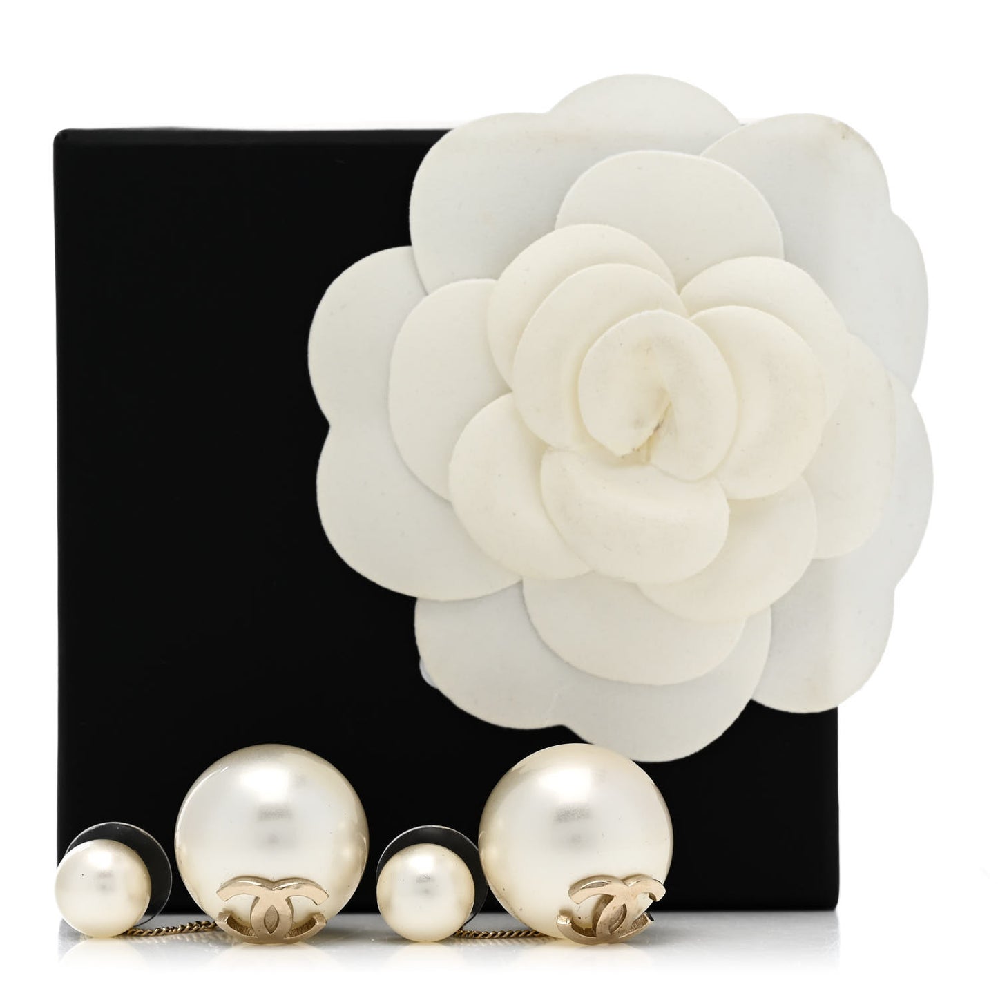 Pearl CC Drop Earrings Gold