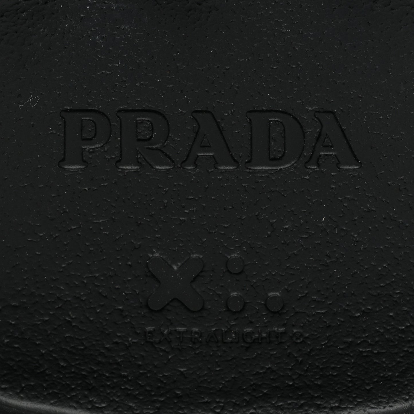 Spazzolato Rois Re-Nylon Metal Triangle Logo Monolith Pouch Pocket 55mm Boots 40.5 Black