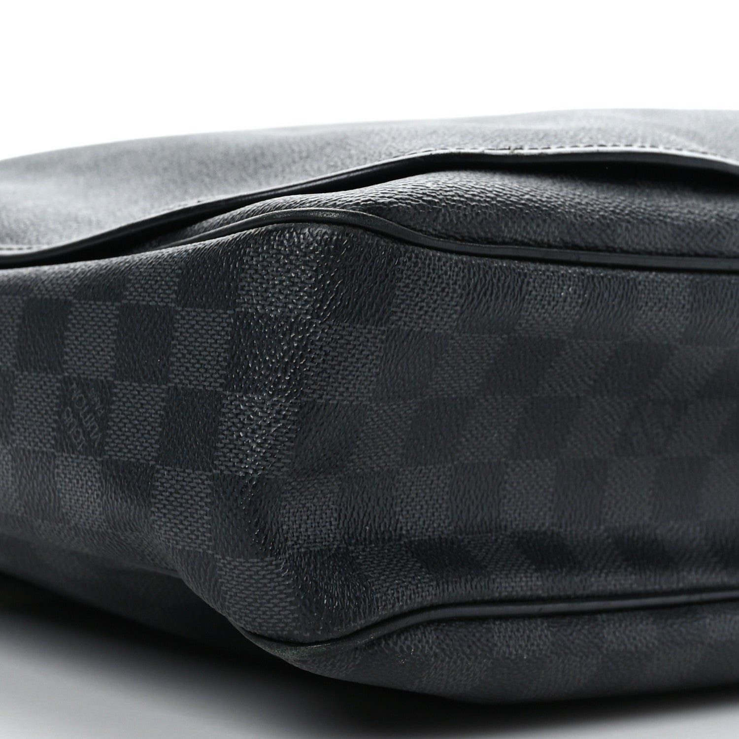 Louis Vuitton Damier Graphite Daniel MM 7 of 10