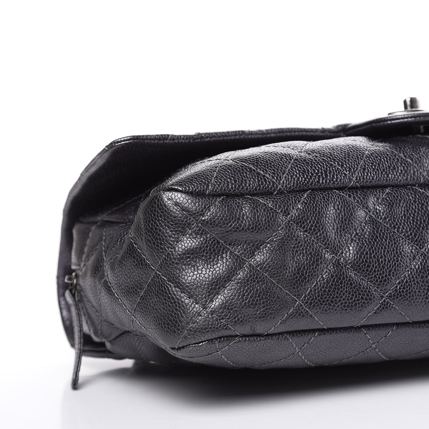 Iridescent Caviar Quilted Large Chic Flap Grey