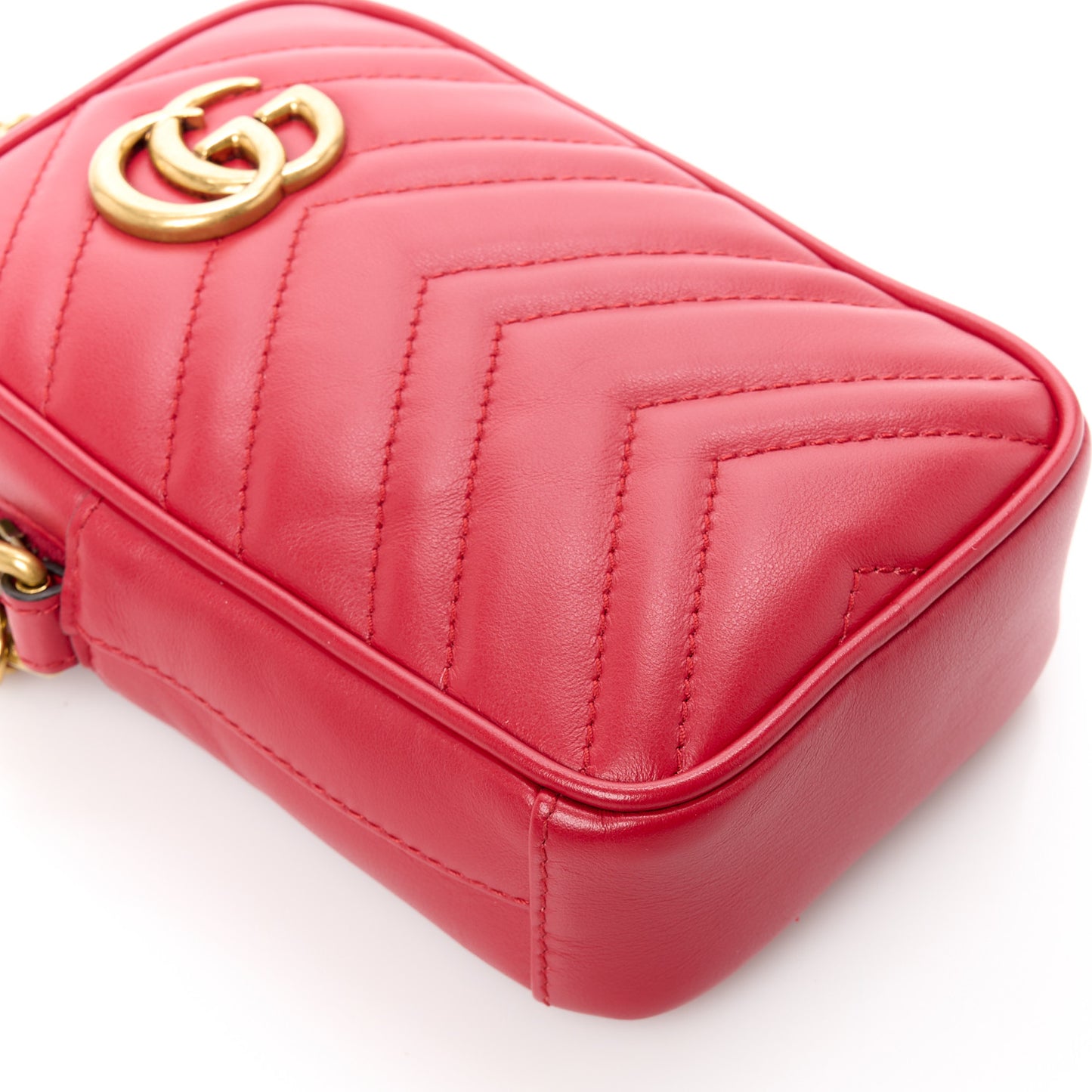 Calfskin Matelasse Mini GG Marmont Crossbody Bag Hibiscus Red