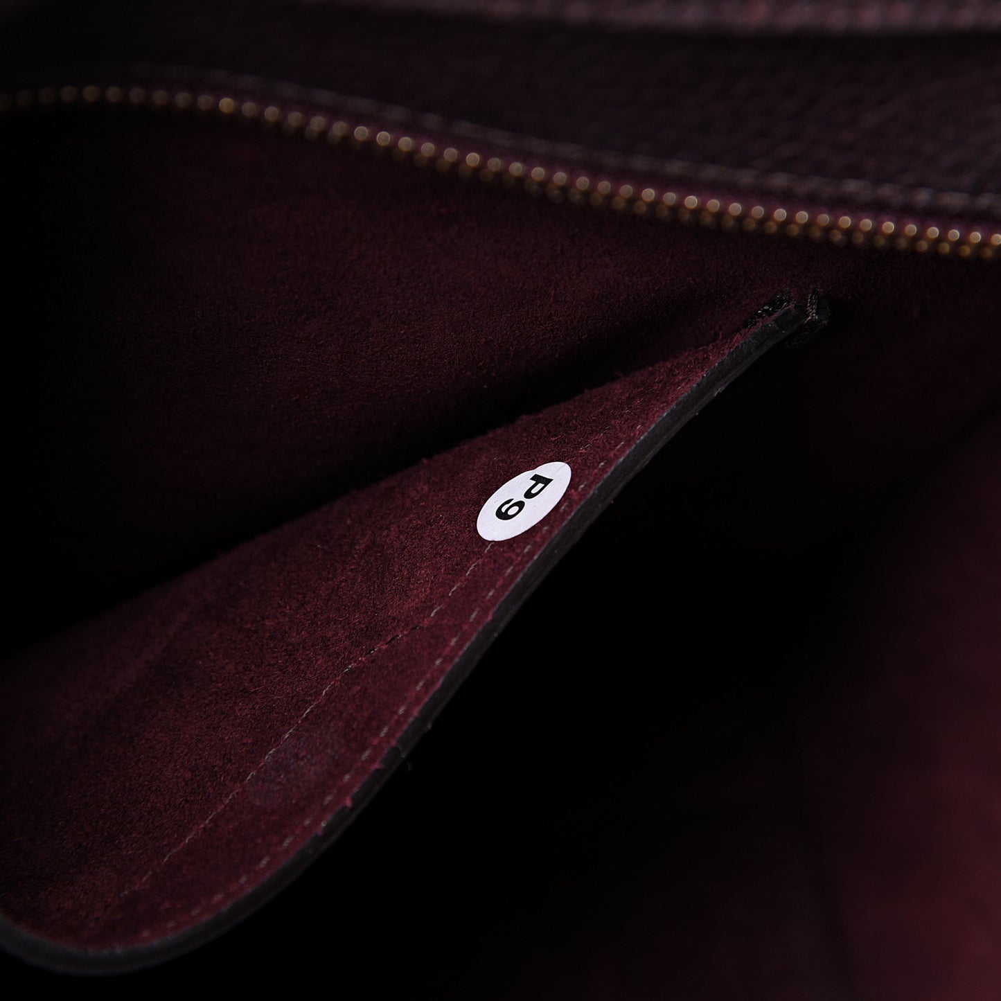 Grain Vegetable Tanned Calfskin Small Zipped Bayswater Oxblood