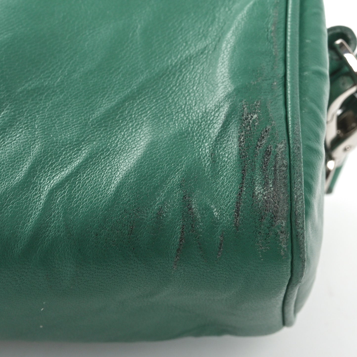 Nappa Antique Multi-Pocket Shoulder Bag Green