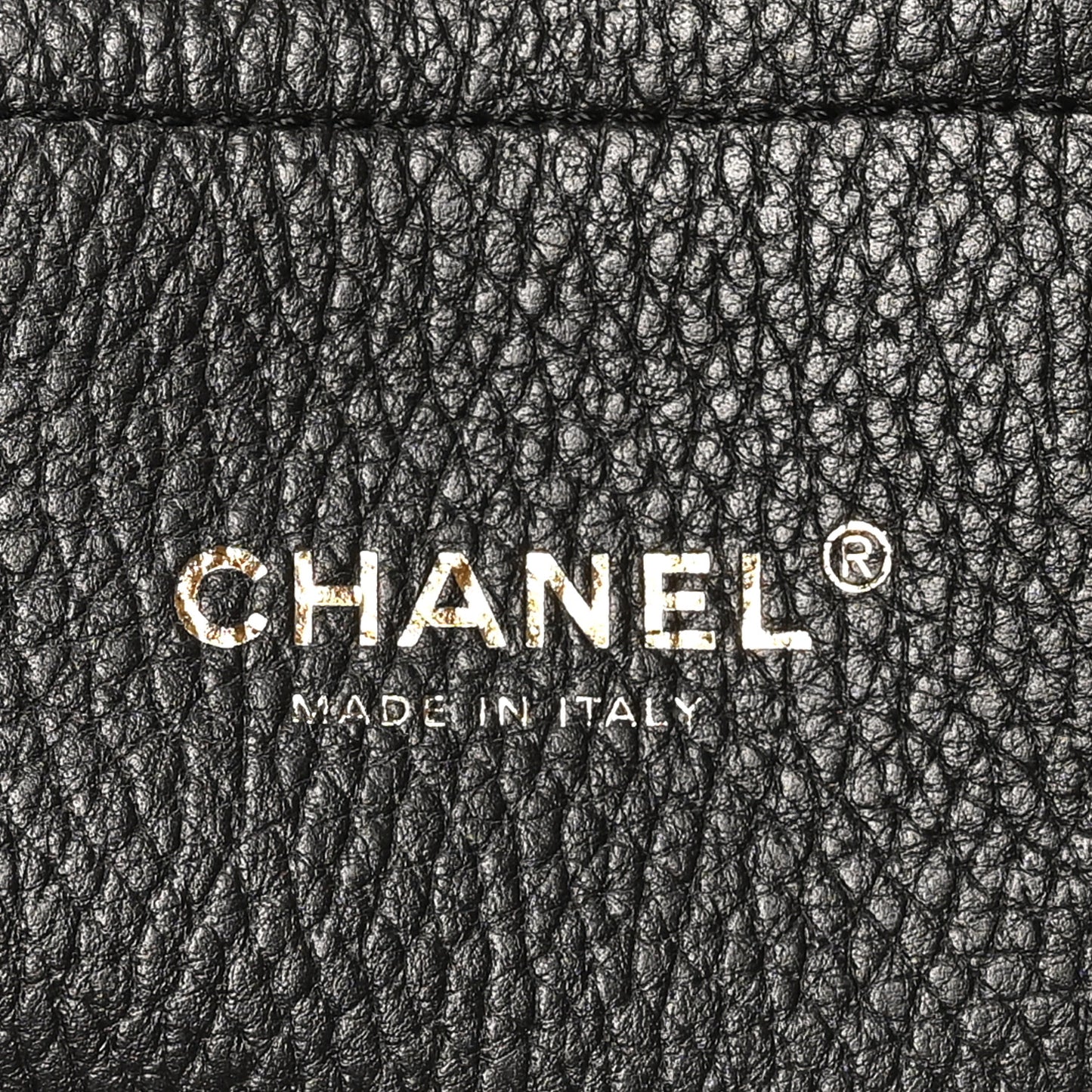 Grained Calfskin Stitched Urban Essentials Large Shopping Bag Black