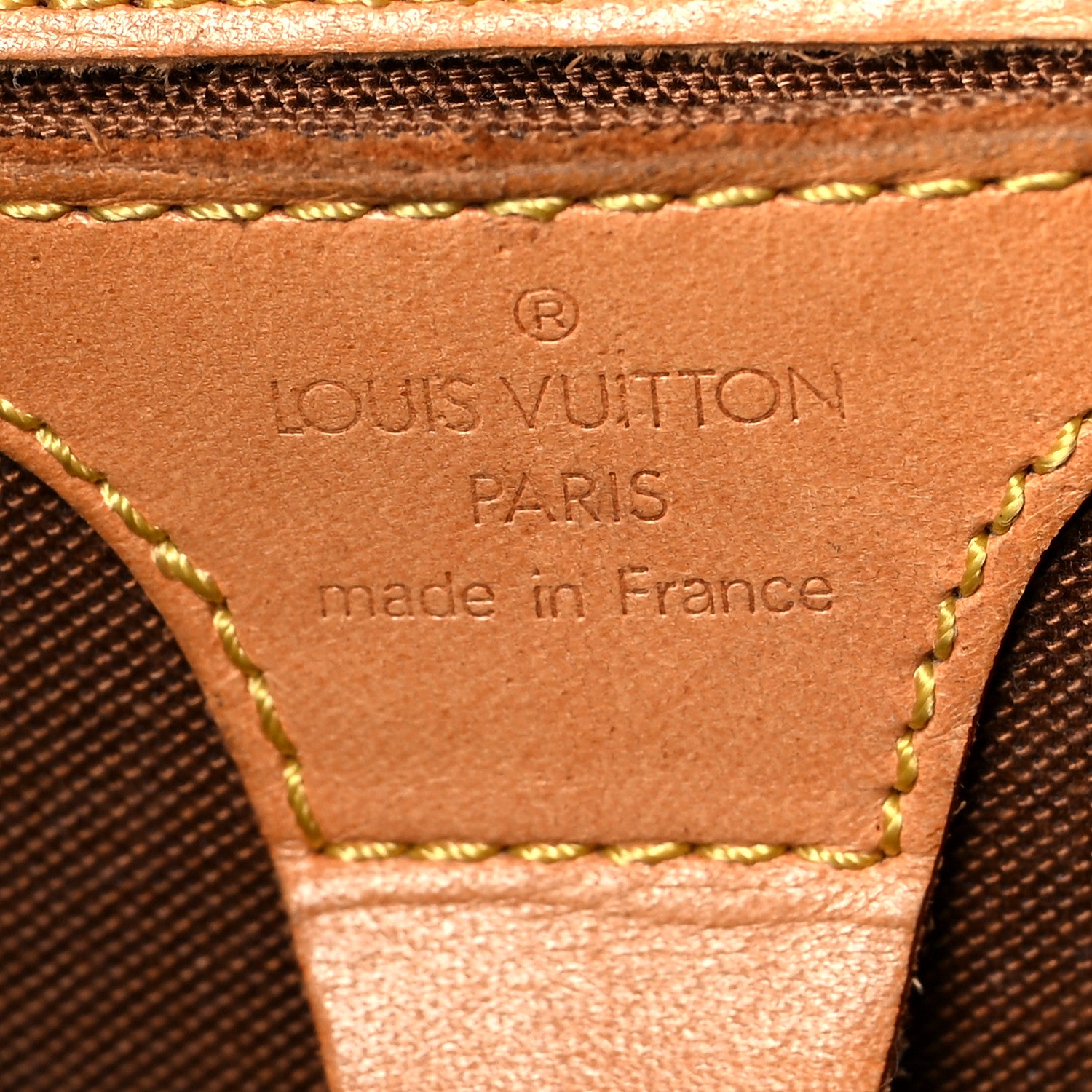 Louis Vuitton Monogram Ellipse MM 6 of 14