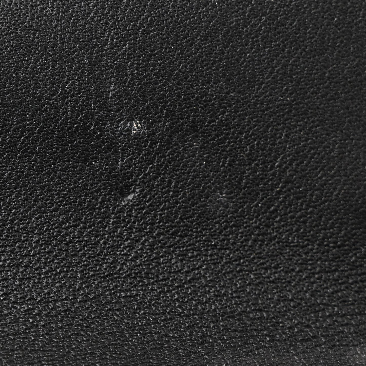 Calfskin New Wave Chain PM Black