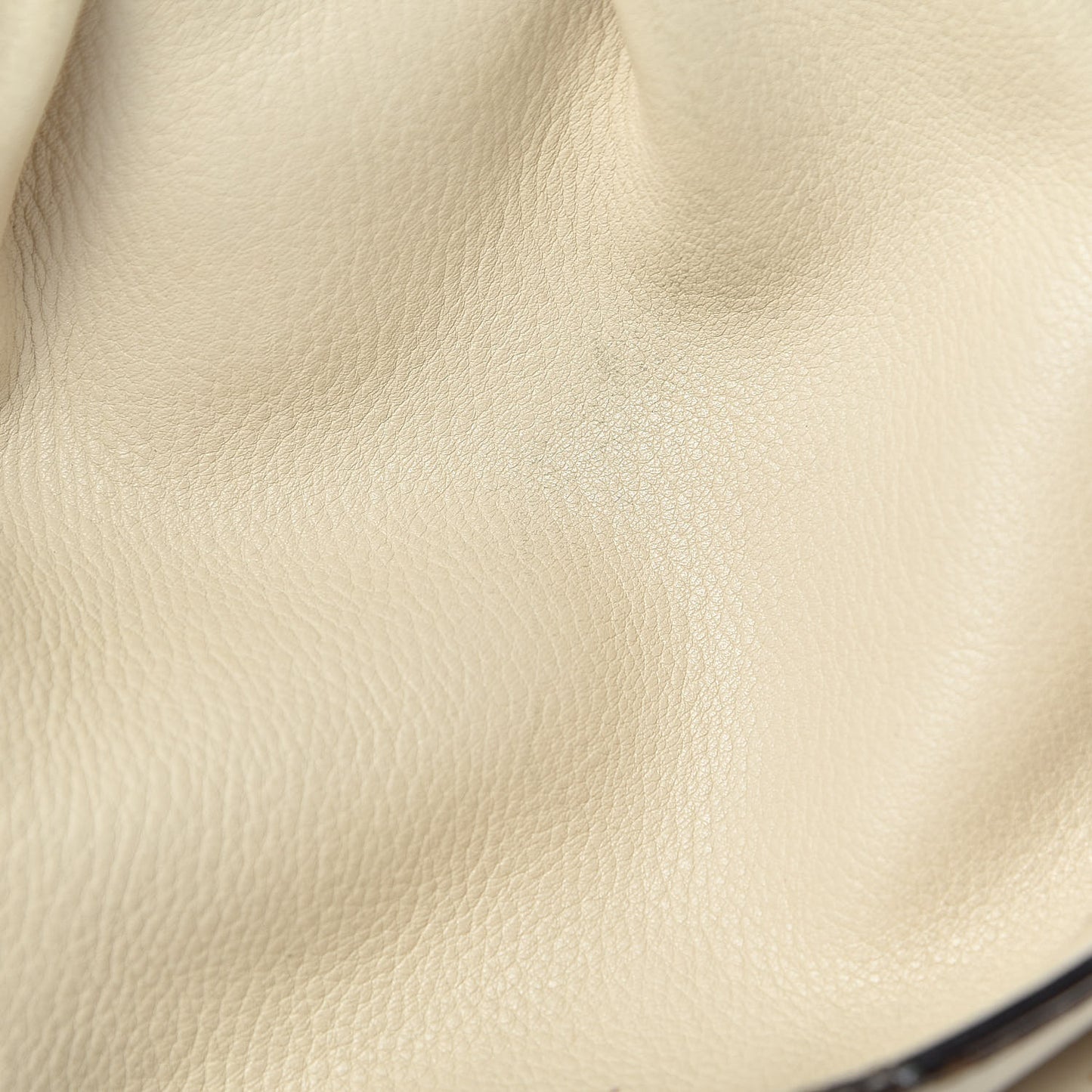 Calfskin Medium Icon Bit Boston Off White