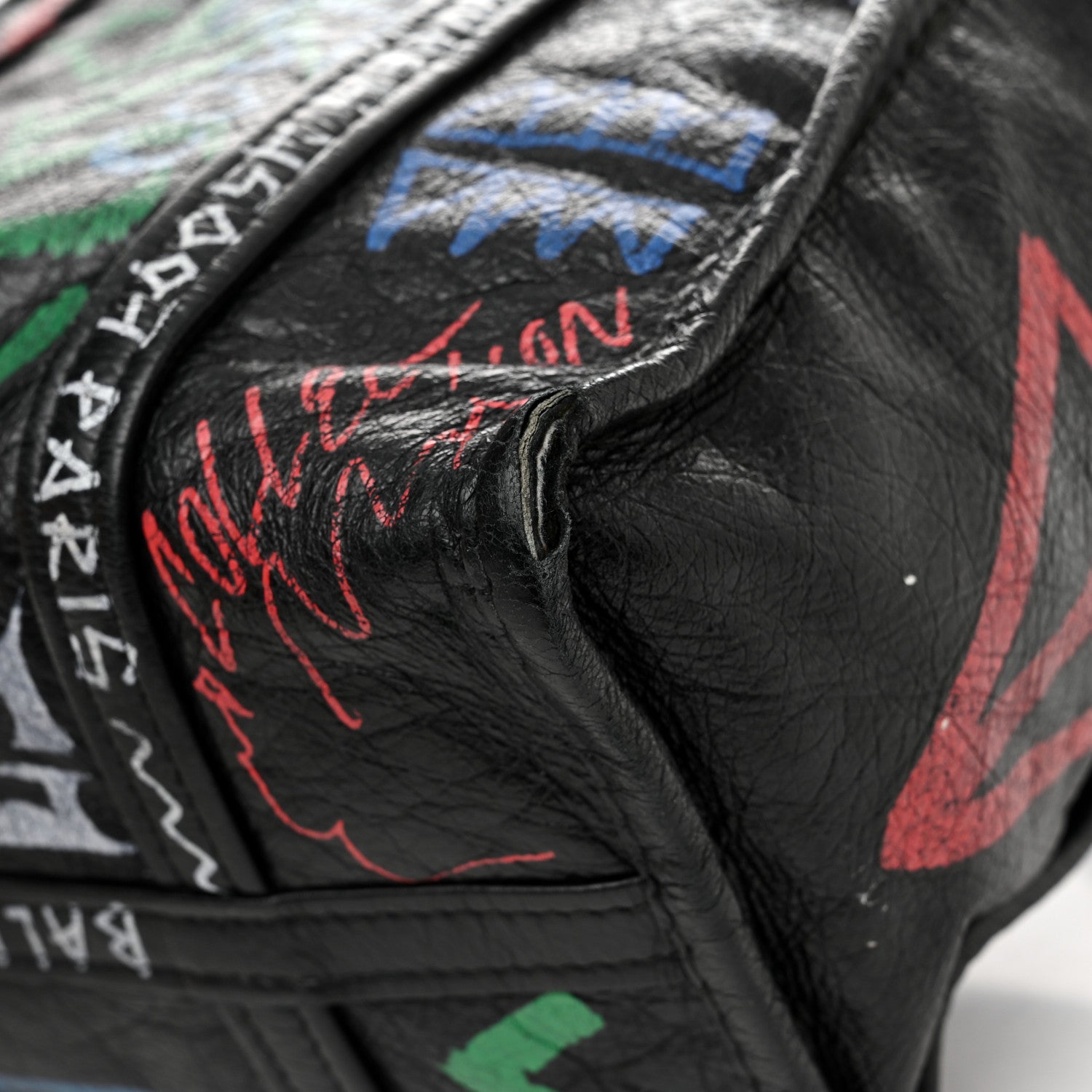 Balenciaga Agneau Arena Graffiti All Over S Bazar Shopper Tote Black Vert Rouge 12 of 23