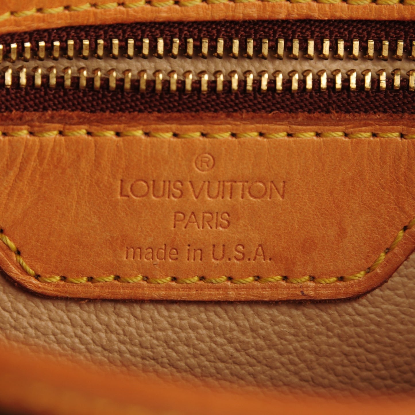 Monogram Petit Bucket 23