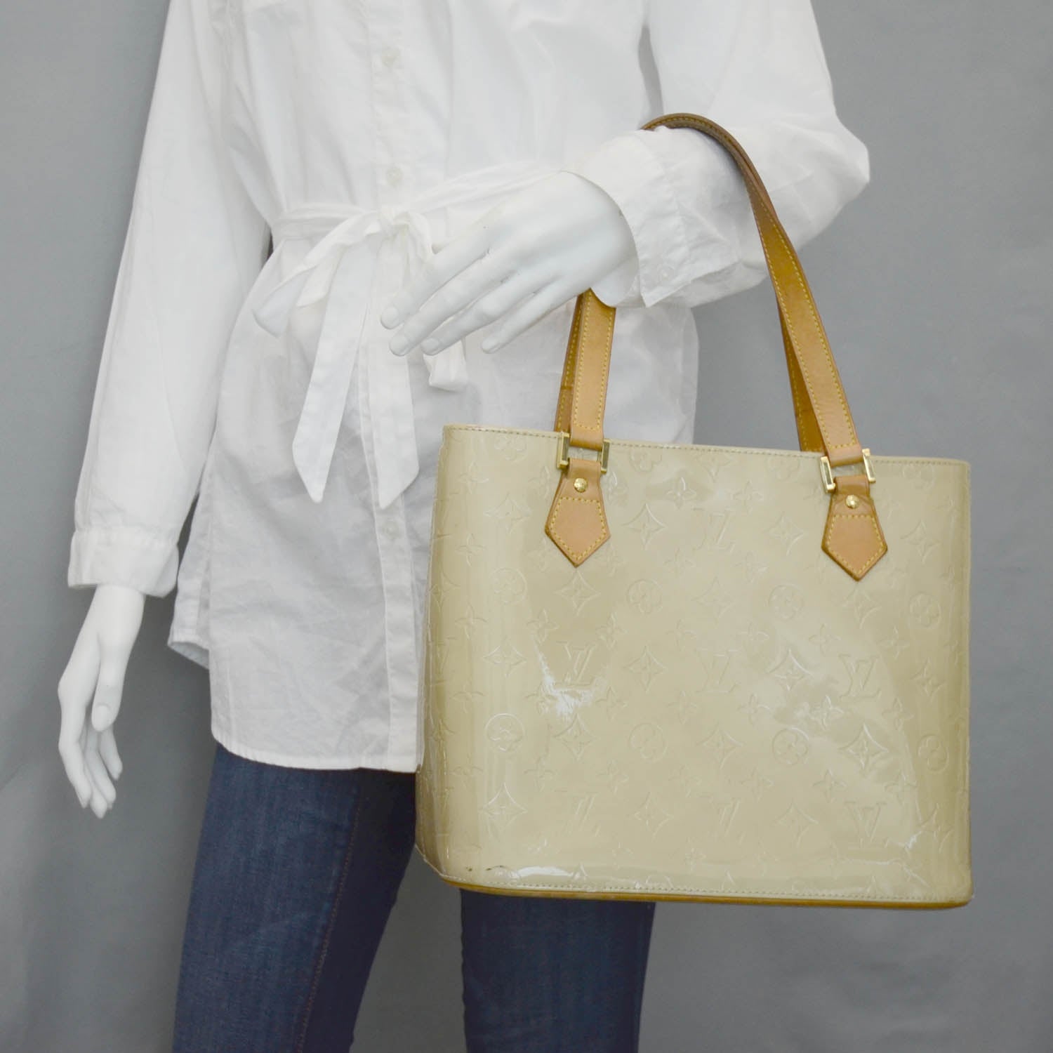 Louis Vuitton Vernis Houston Beige 2 of 12