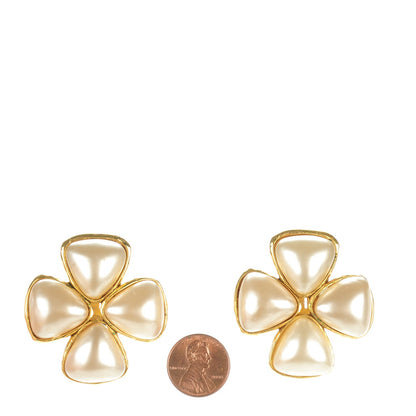 Chanel Pearl Clip On Earrings Gold 2 of 5