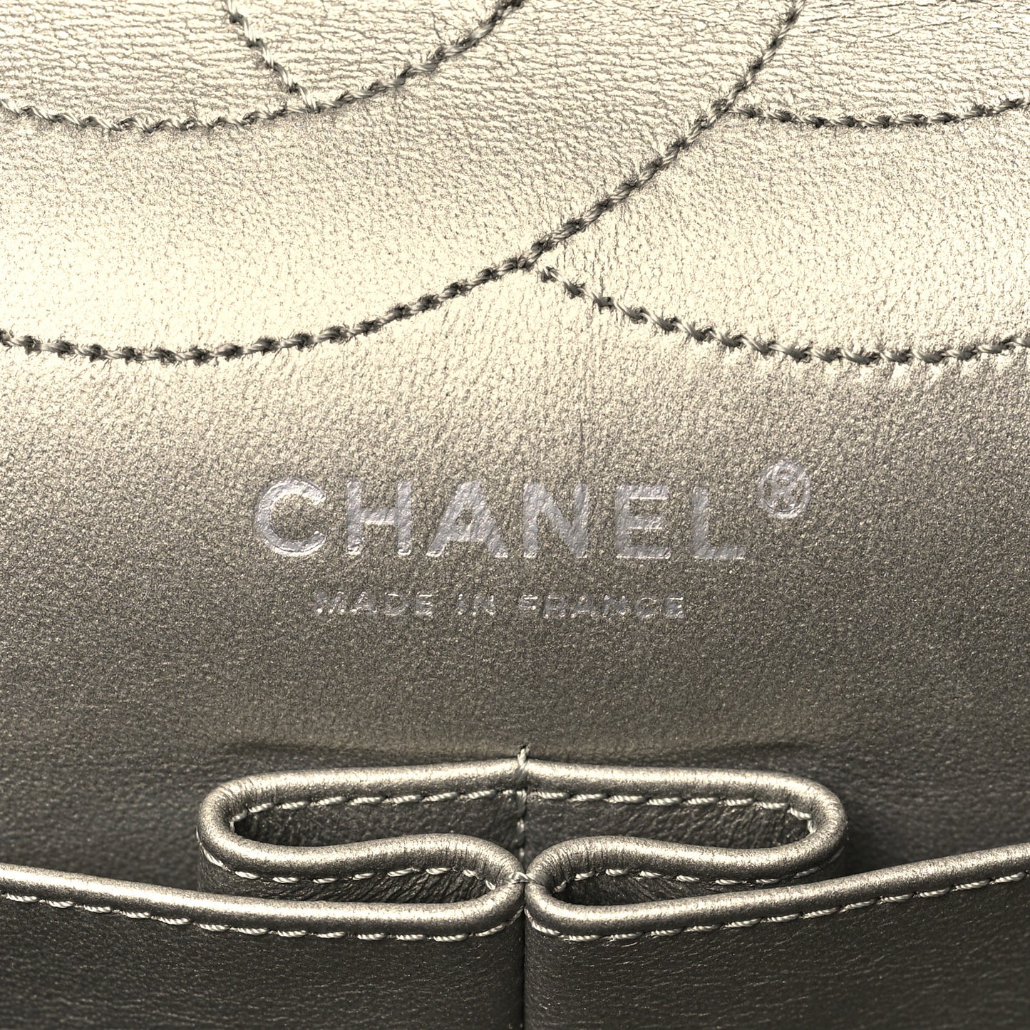 Metallic Aged Calfskin Quilted 2.55 Reissue 227 Flap Light Gold