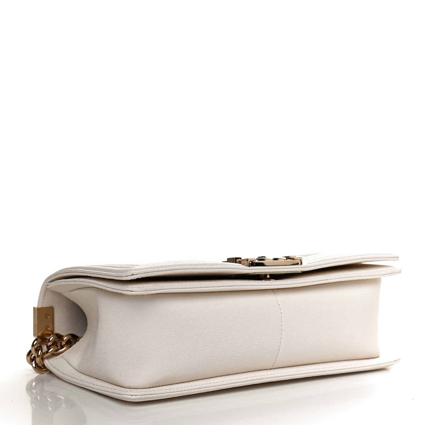 Caviar Quilted Medium Boy Flap White