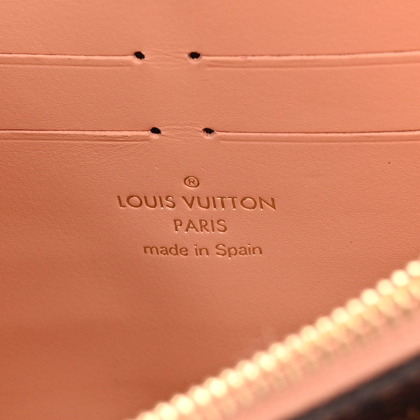 Damier Ebene Vavin Chain Wallet Creme
