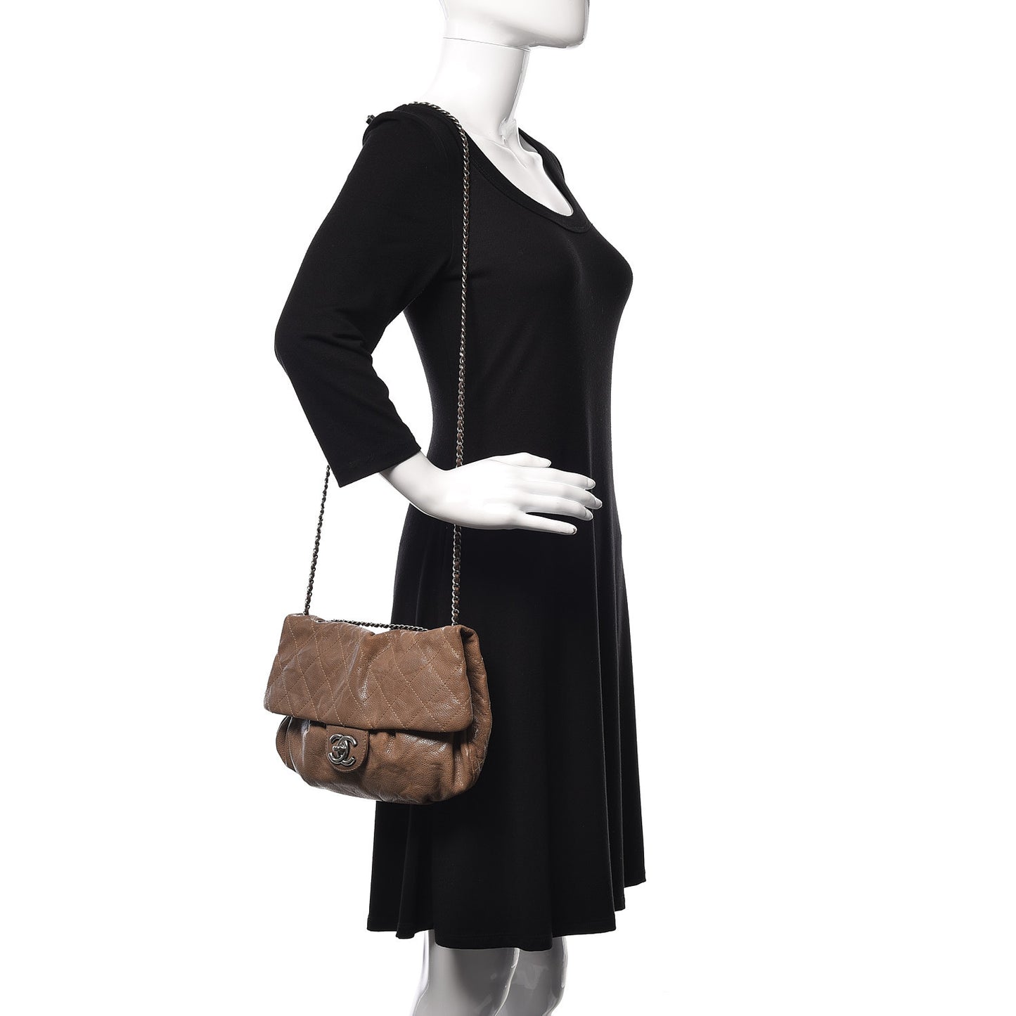 Caviar Quilted Medium Elastic Flap Brown